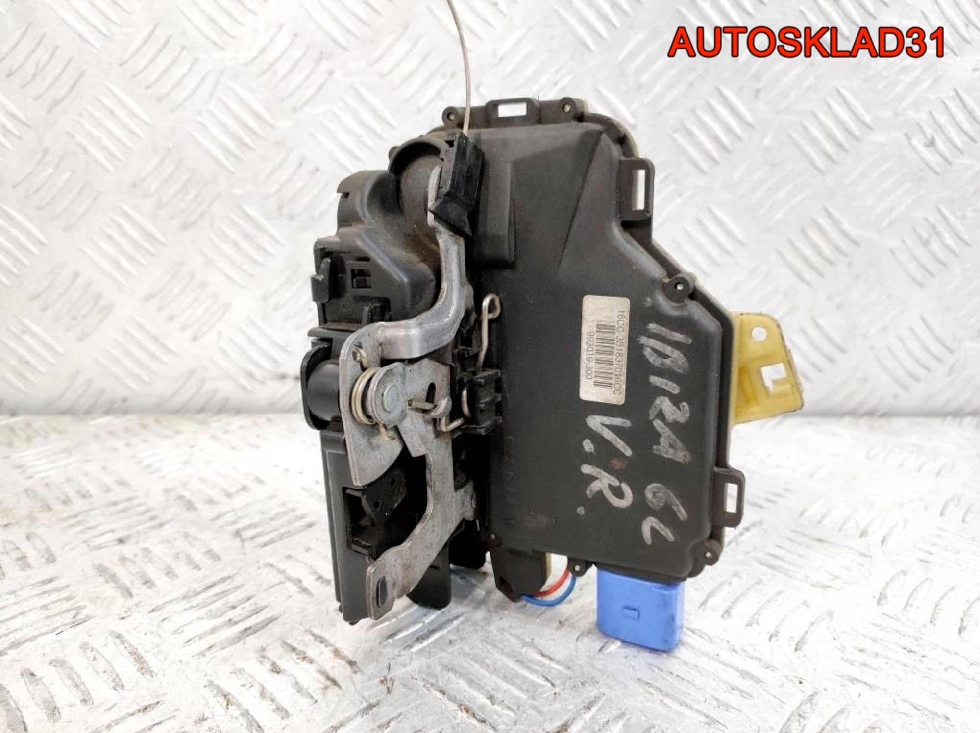 Замок двери передней правой Seat Ibiza 3 3B1837016CC, 3000 рублей, Дубовое