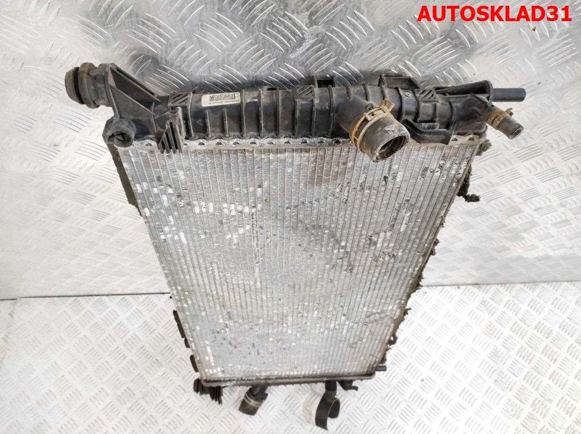 Радиатор основной Ford Focus 2 1,8 Бензин 3M5H8005TL, 2000 рублей, Дубовое