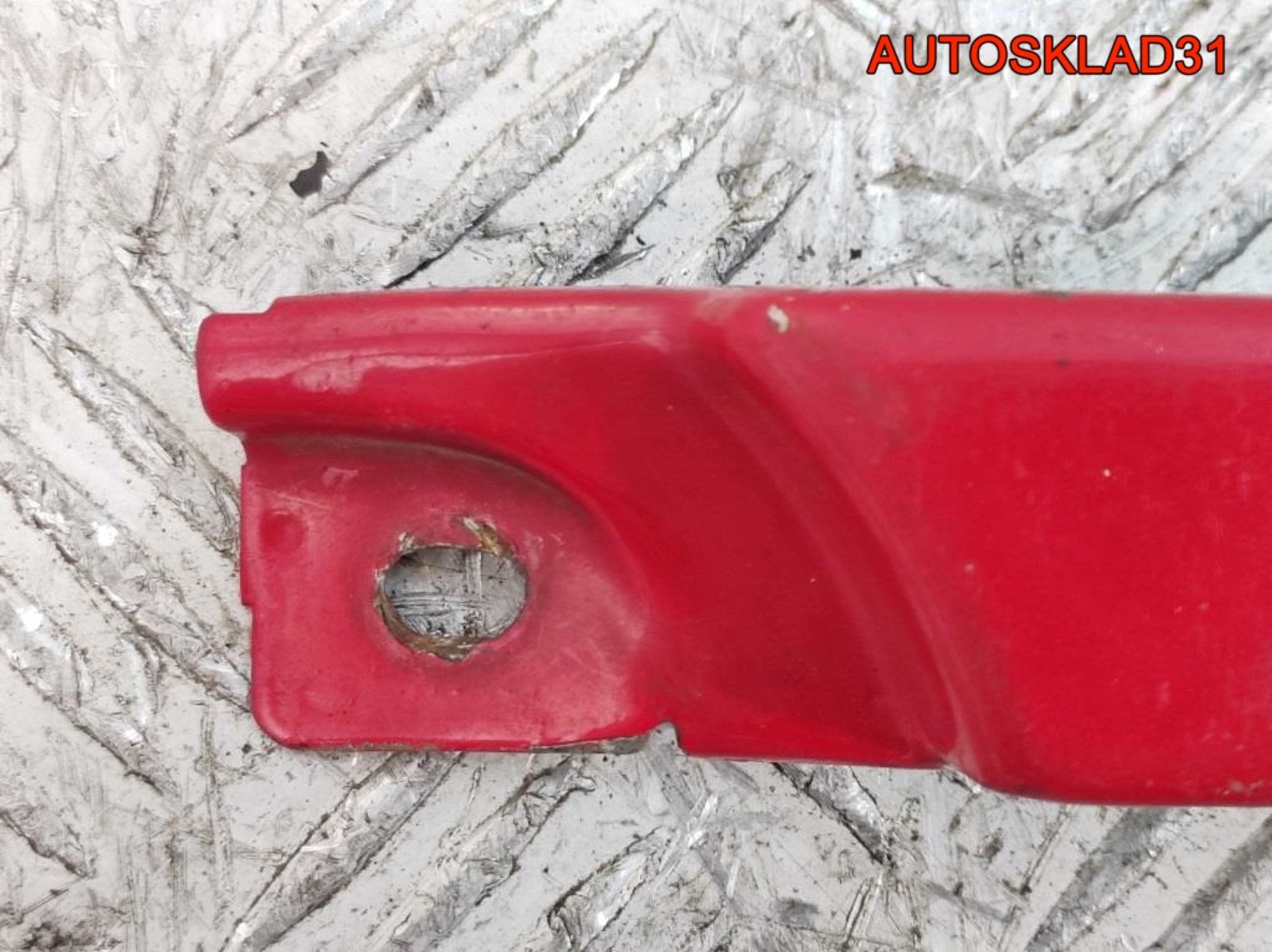 Планка под фару правая Audi 100 C4 4A0853208, 1200 рублей, Дубовое