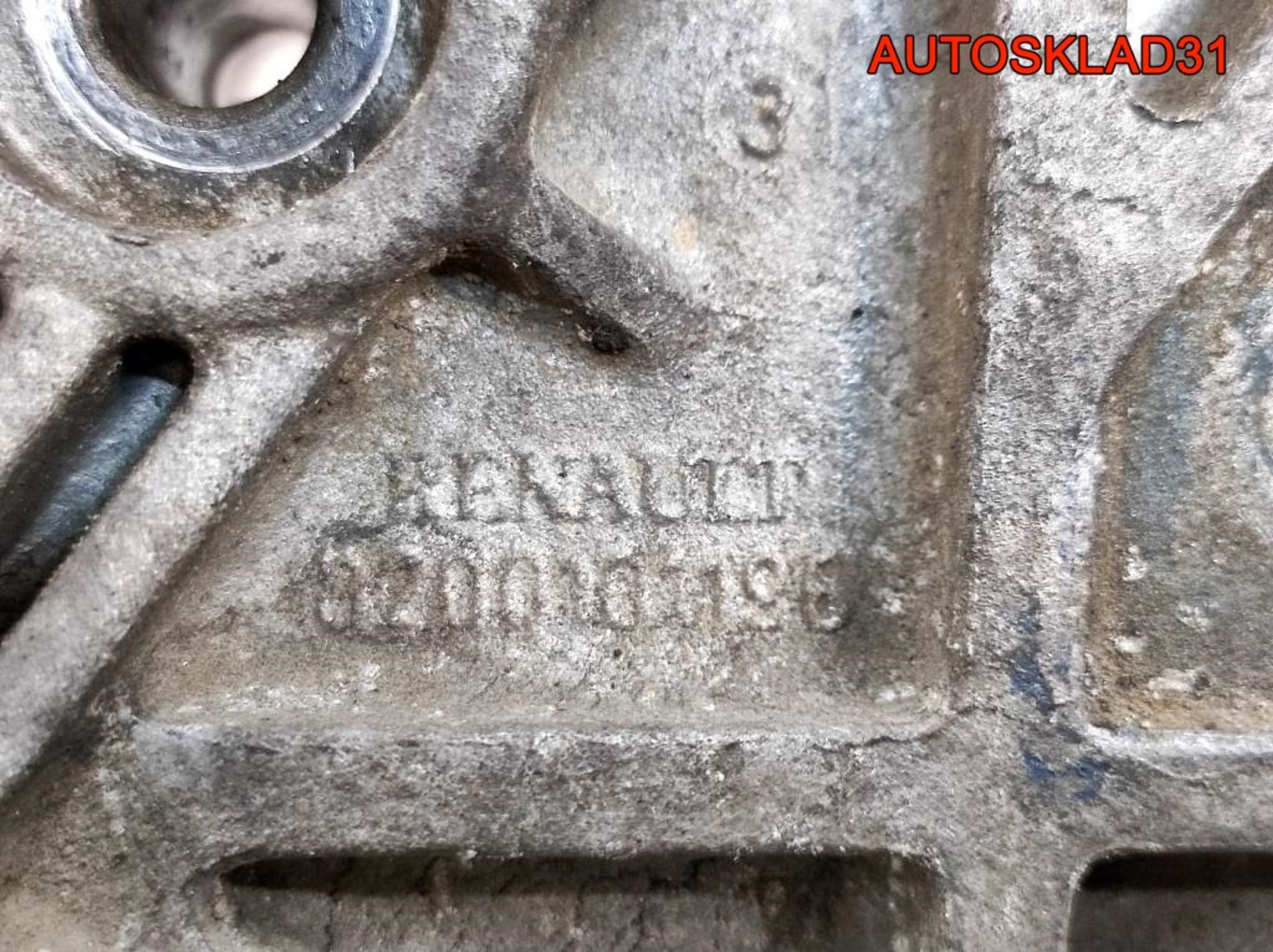 Кронштейн двигателя правый Renault Megane 2 1,5 K9K 8200101196, 1000 рублей, Дубовое