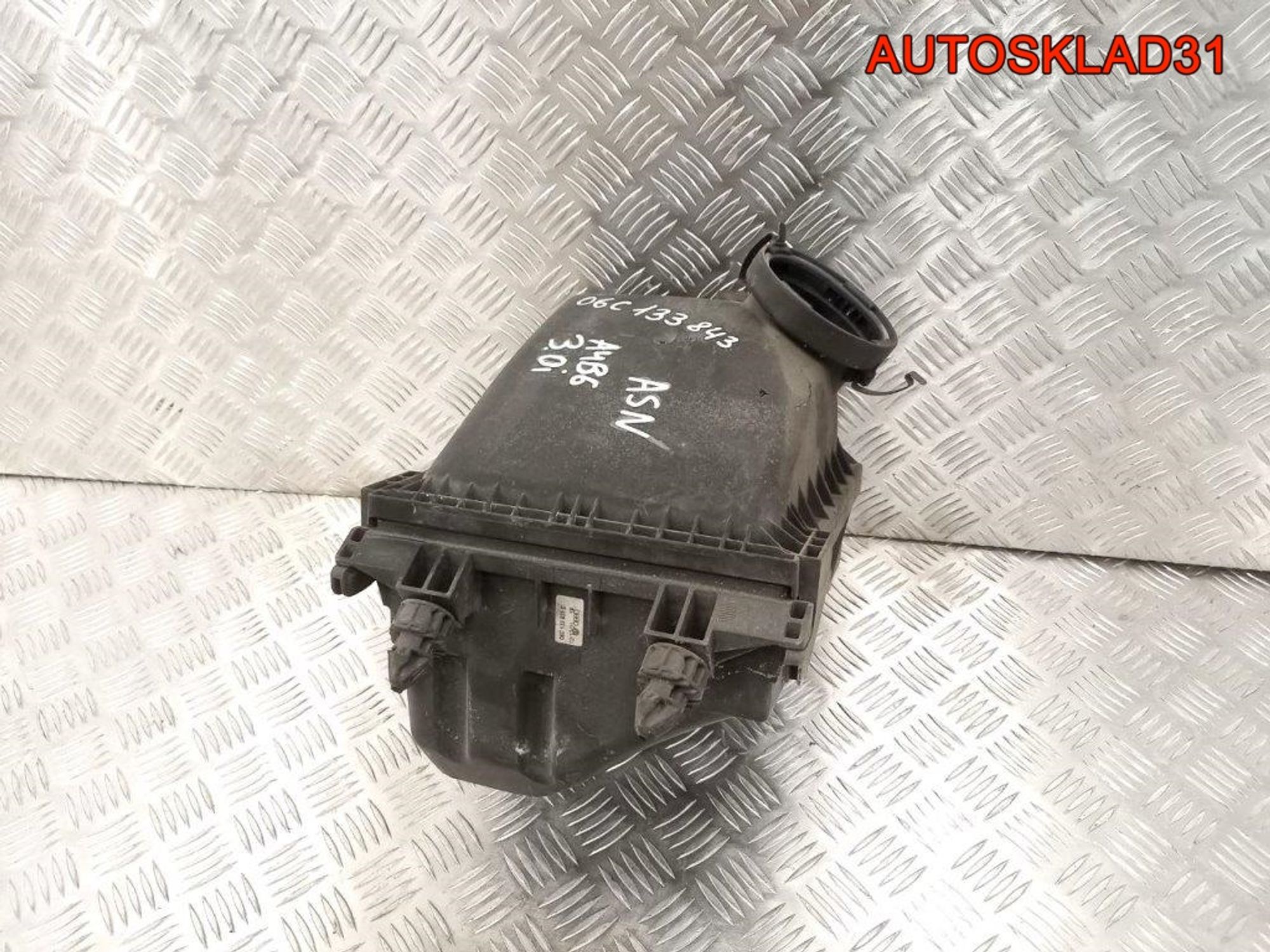 Корпус воздушного фильтра Audi A4 B6 06C133835C, 1400 рублей, Дубовое