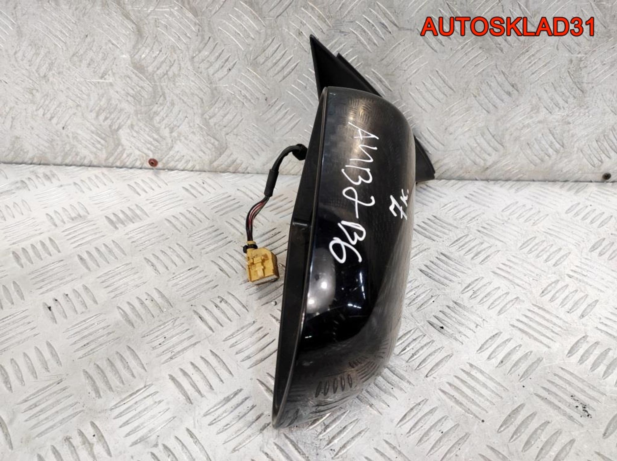 Зеркало правое 7 контактов Audi A4 B6 8E2858532AС, 3600 рублей, Дубовое