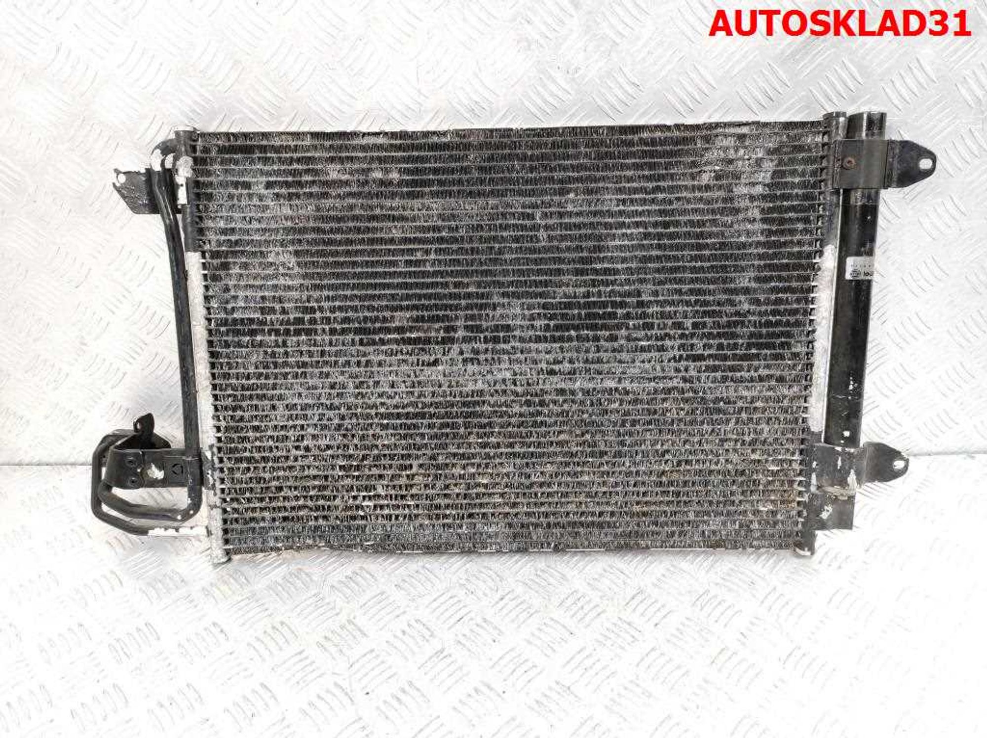 Радиатор кондиционера Volkswagen Golf 4 8FC351301041, 1000 рублей, Дубовое