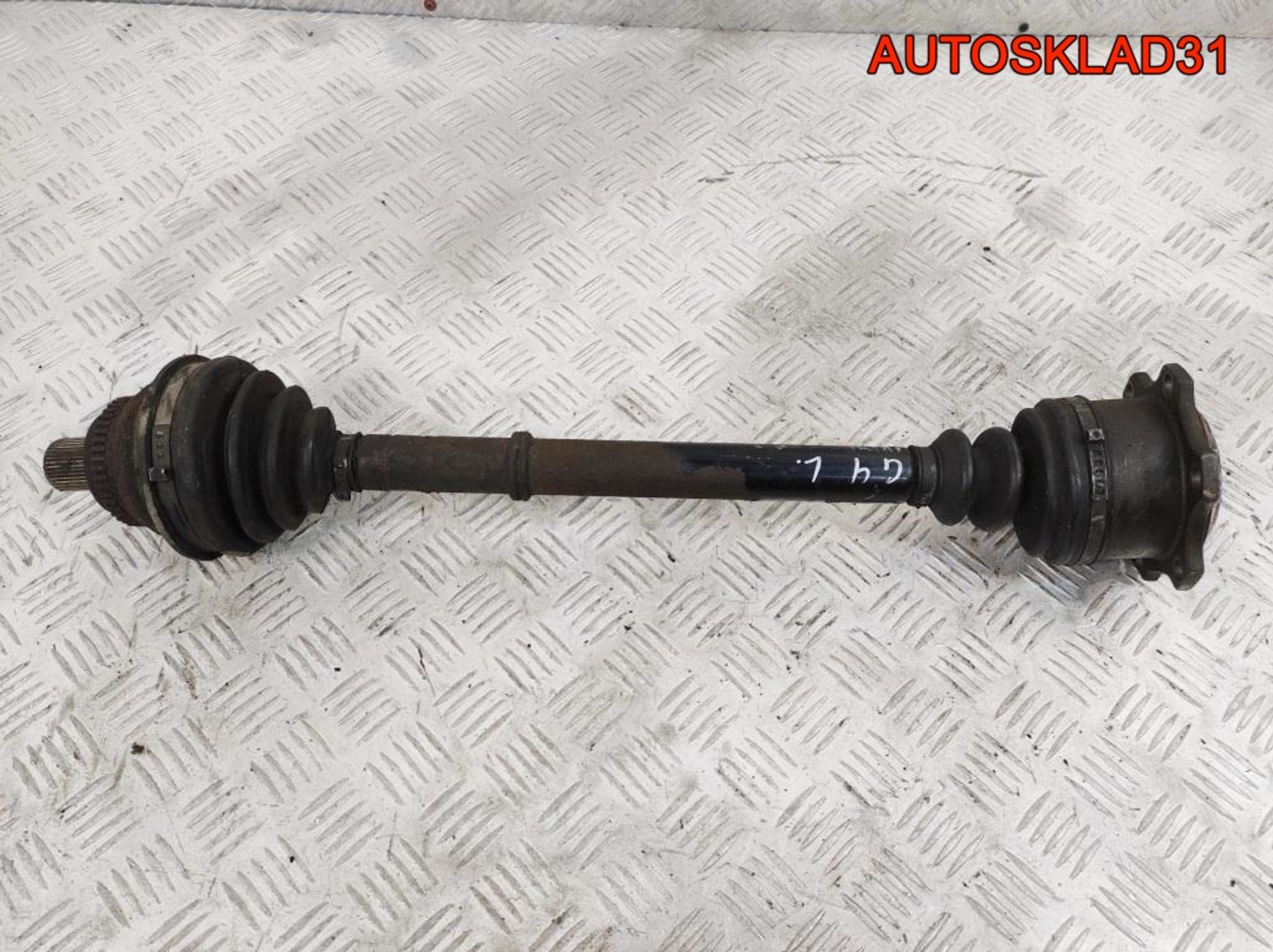 Полуось передняя правая Audi A6 C4 4A0407272BD, 2300 рублей, Дубовое