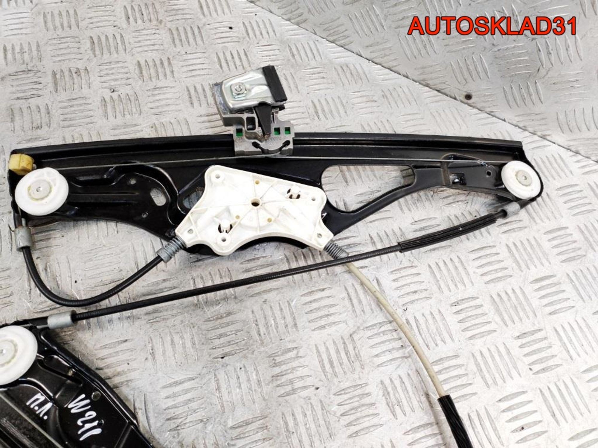 Стеклоподъемник передний левый Mercedes W211 A2117200146, 1800 рублей, Дубовое