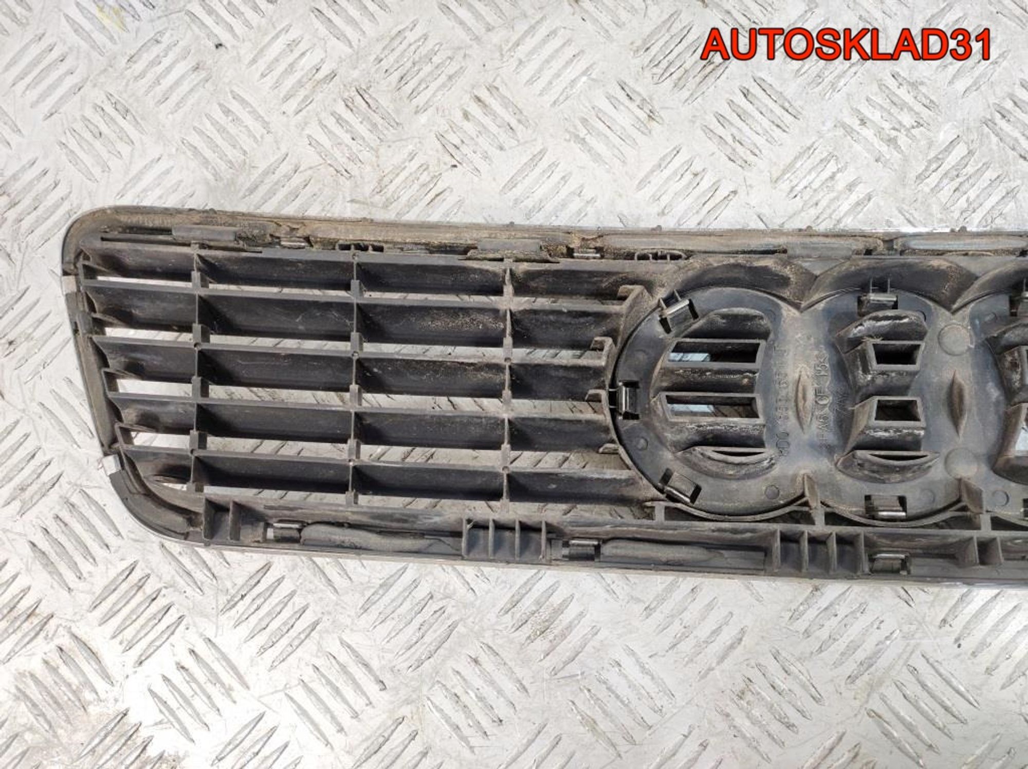 Решетка радиатора Audi A4 B5 8D0853651J Дорестайлинг, 3500 рублей, Дубовое