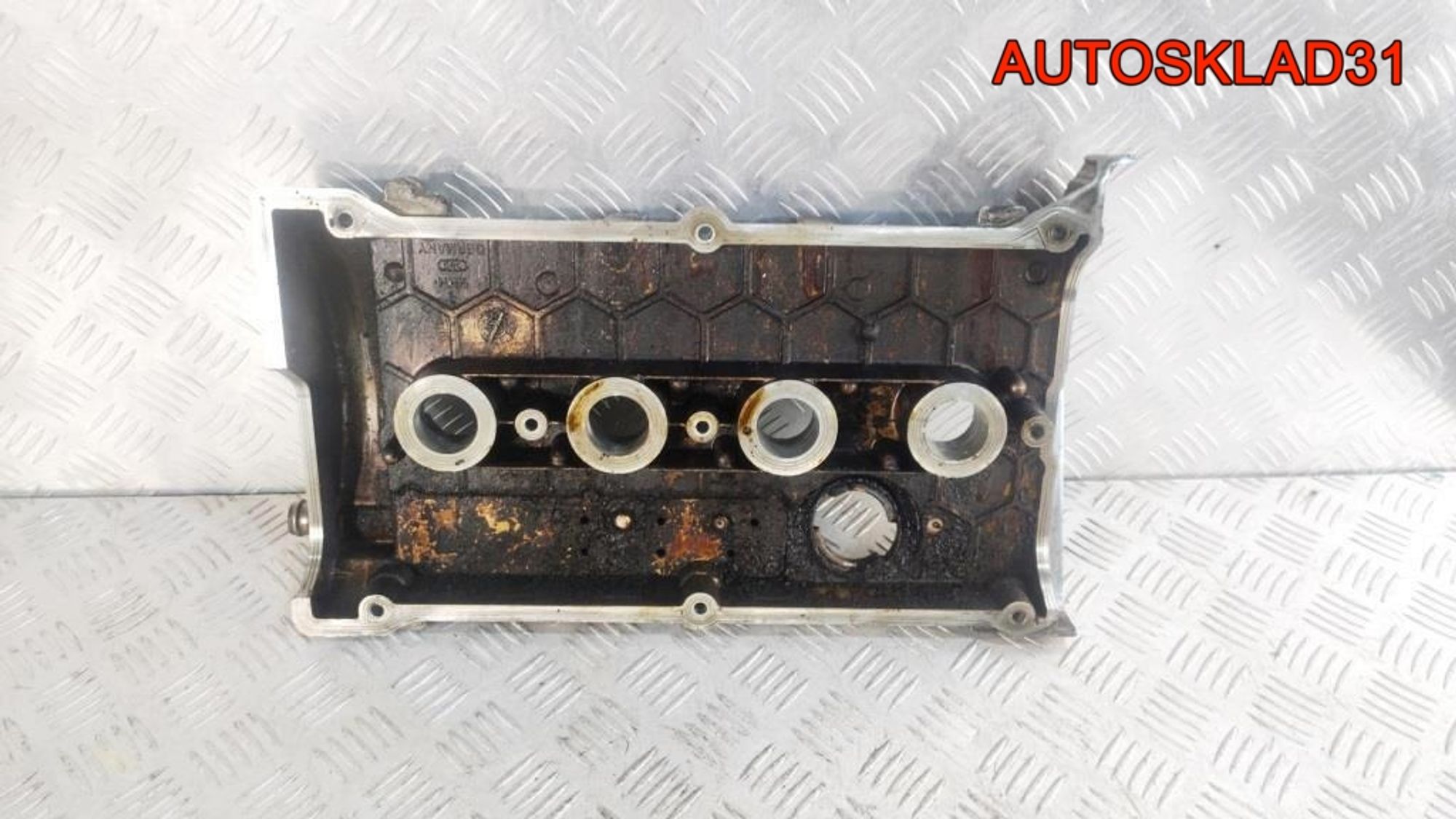 Крышка клапанная VW Passat B5 1,8 AWT 06B103469N, 2500 рублей, Дубовое