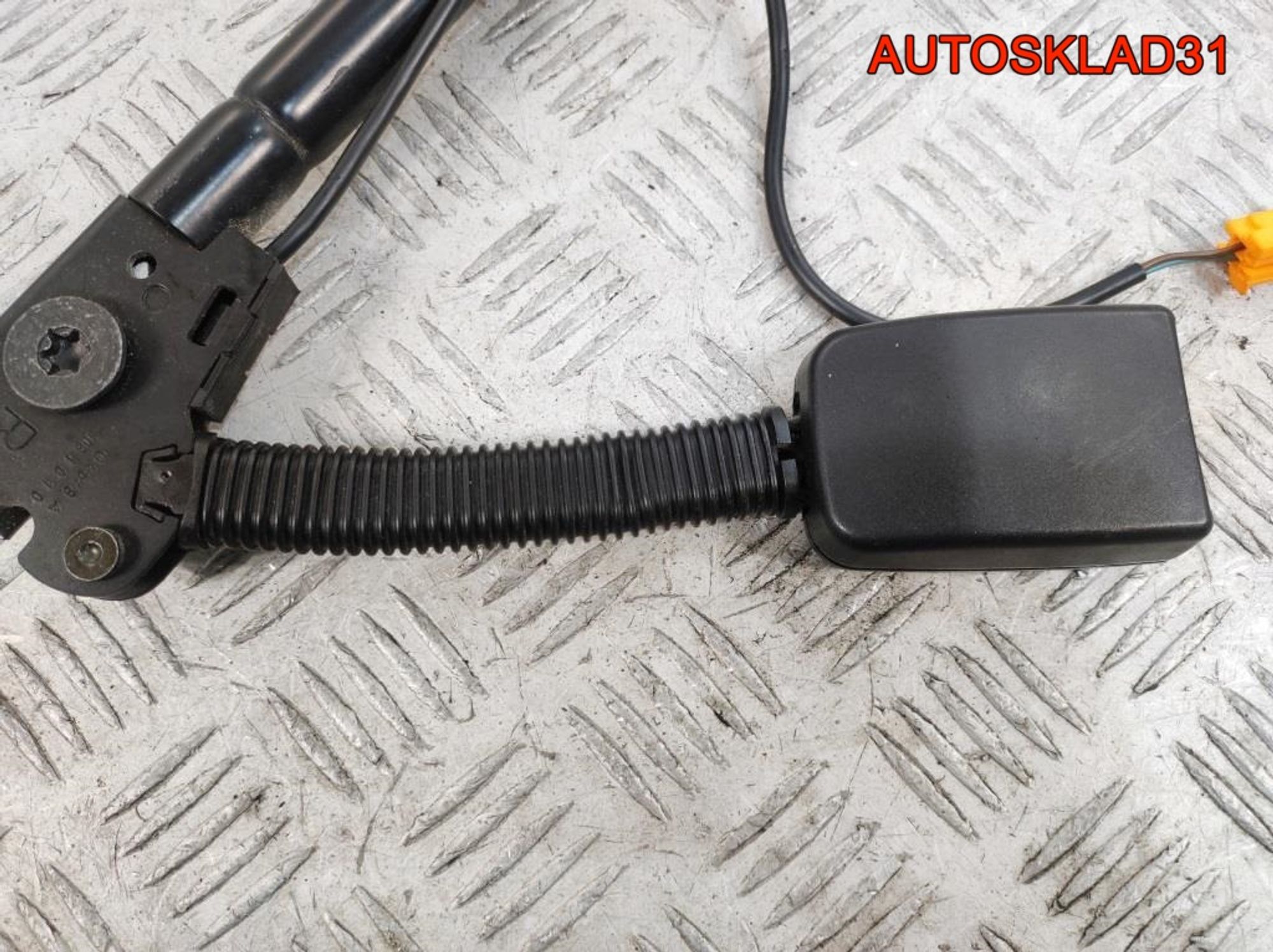 Ответная часть ремня безопасности Ford Fusion, 2100 рублей, Дубовое