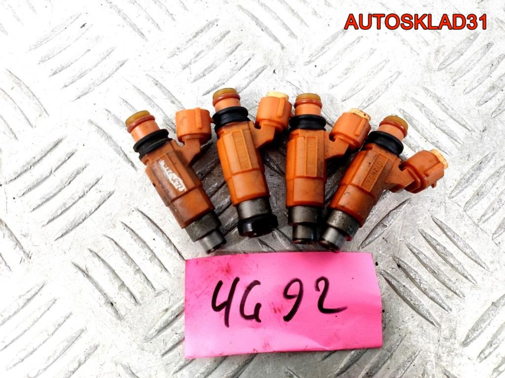Форсунка топливная Mitsubishi Carisma DA 1,6 4G92, 1800 рублей, Дубовое