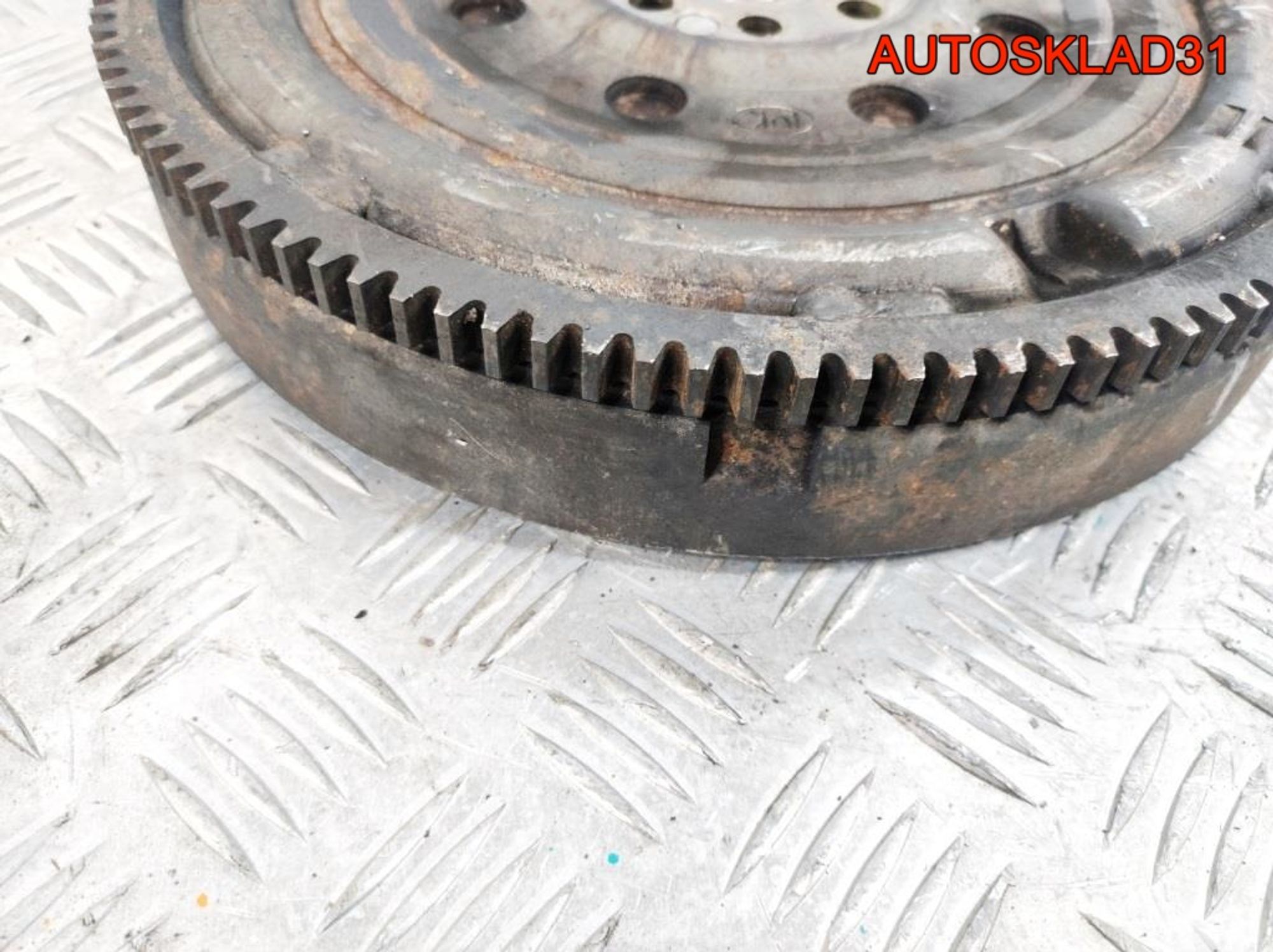 Маховик с корзиной Audi A6 C5 2,5 AKN Дизель 059105266A, 12000 рублей, Дубовое