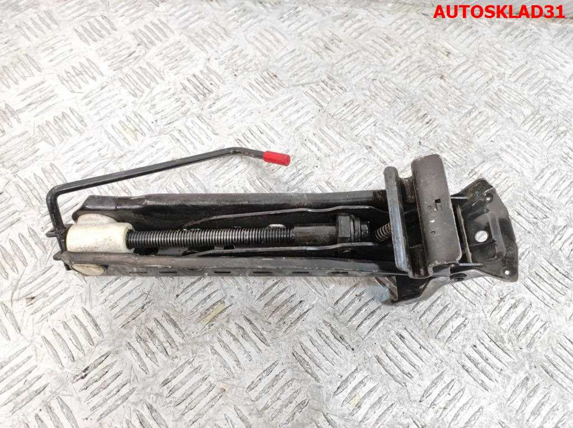 Домкрат Ford Fusion 2N1117080AB, 1500 рублей, Дубовое