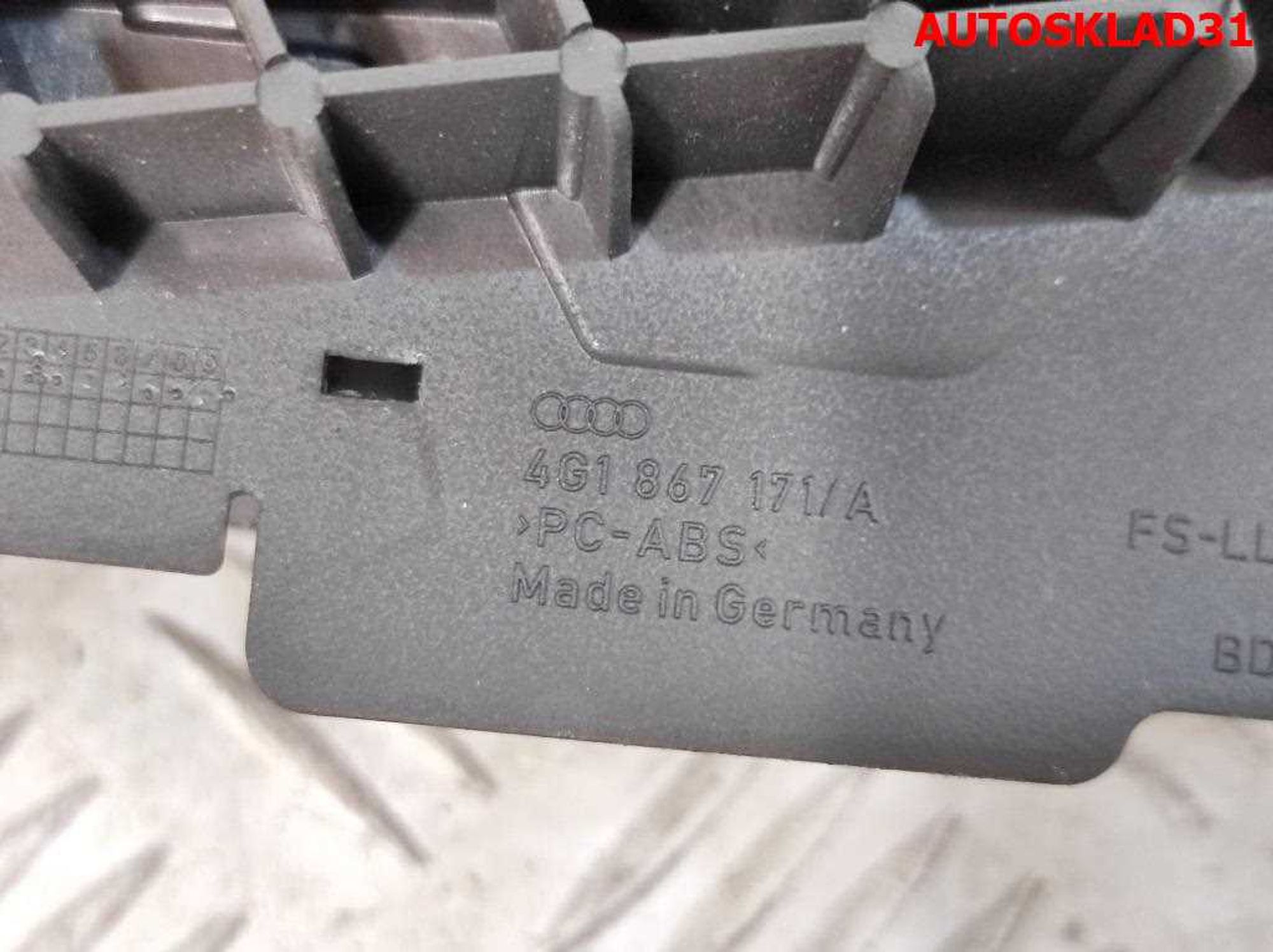 Накладка ручки двери левой Audi A6 C7 4G 4G1867171, 600 рублей, Дубовое