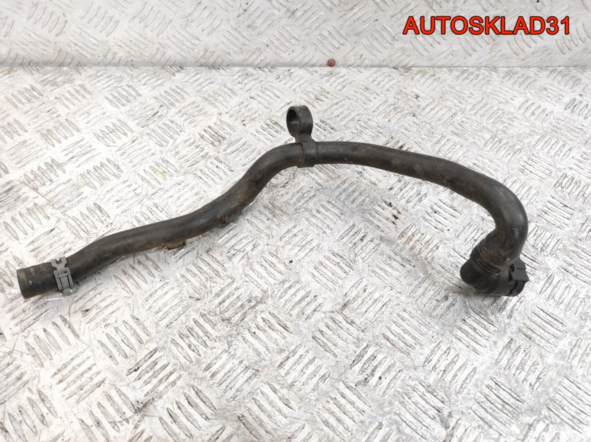 Патрубок системы охлаждения VW Passat B6 2,0 Дизель 3C0121156BD, 1200 рублей, Дубовое