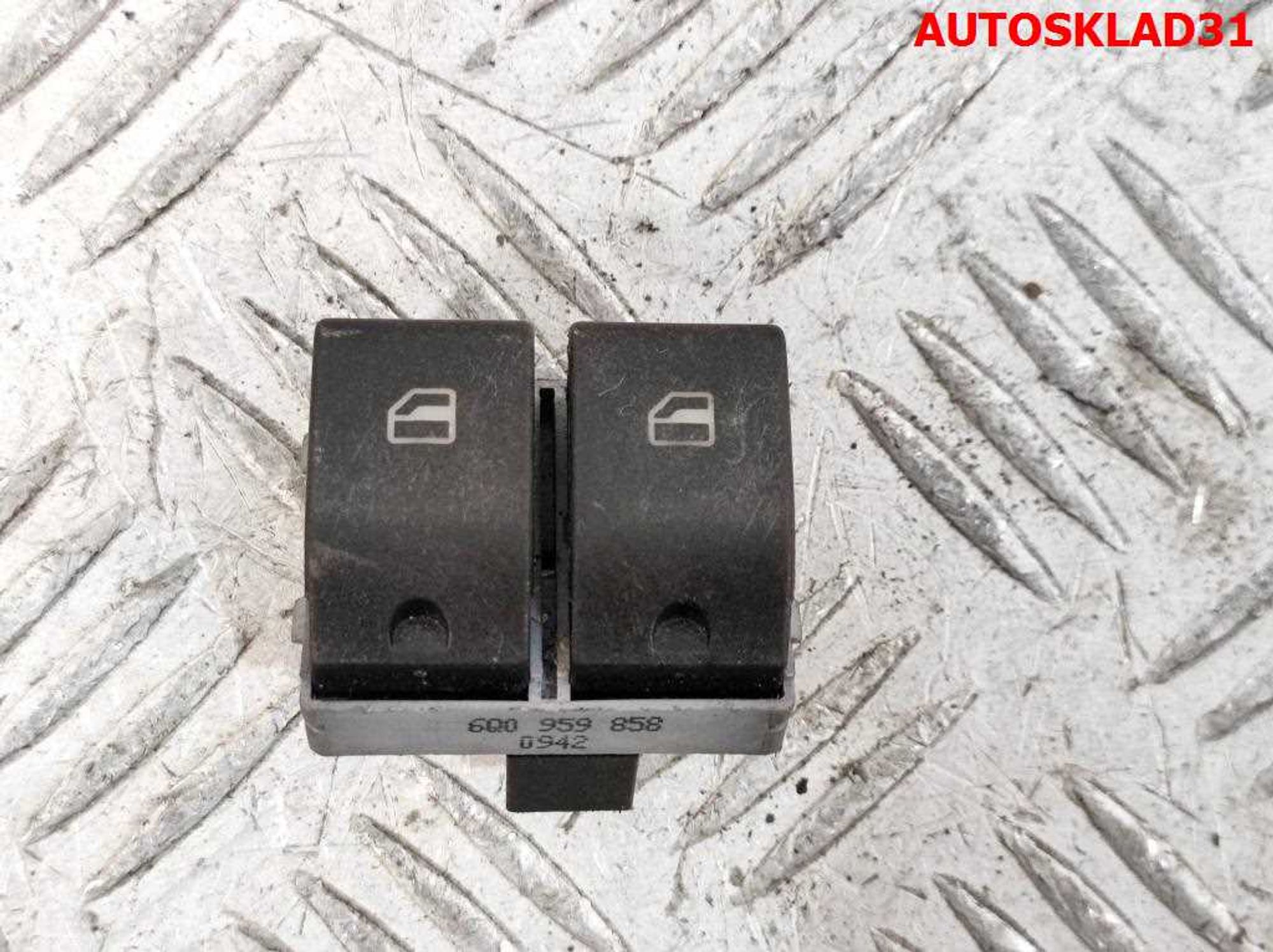 Блок управления стеклоподъемниками VW Polo 4 6Q0959858, 1000 рублей, Дубовое