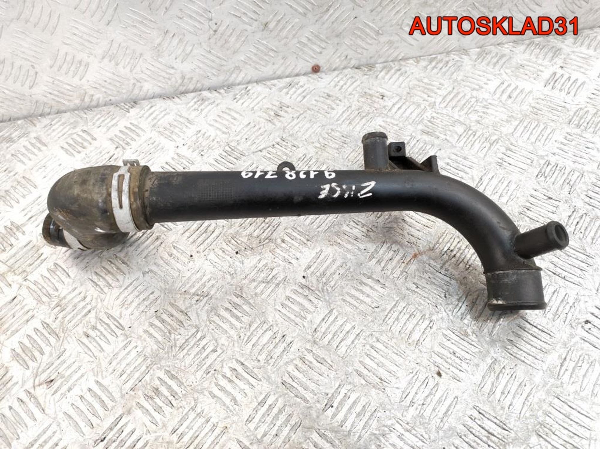 Трубка системы охлаждения Opel Astra G 1,6 Z16SE Бензин 9128719, 1000 рублей, Дубовое