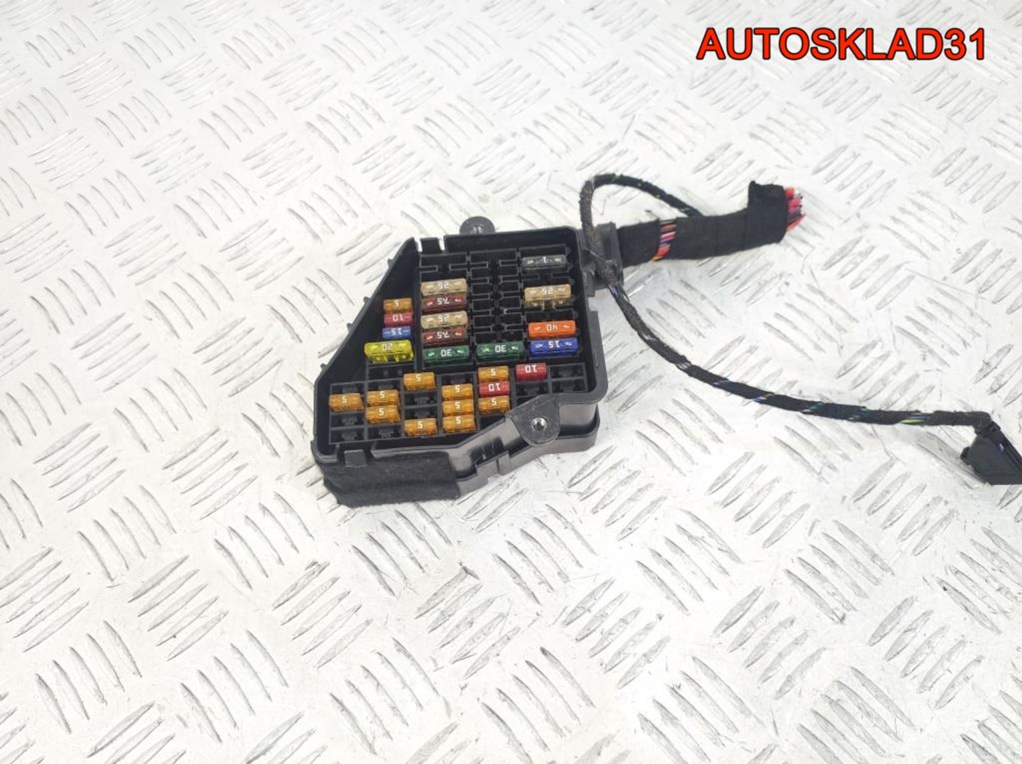 Блок предохранителей салонный Audi A8 D3 8D1941824, 900 рублей, Дубовое