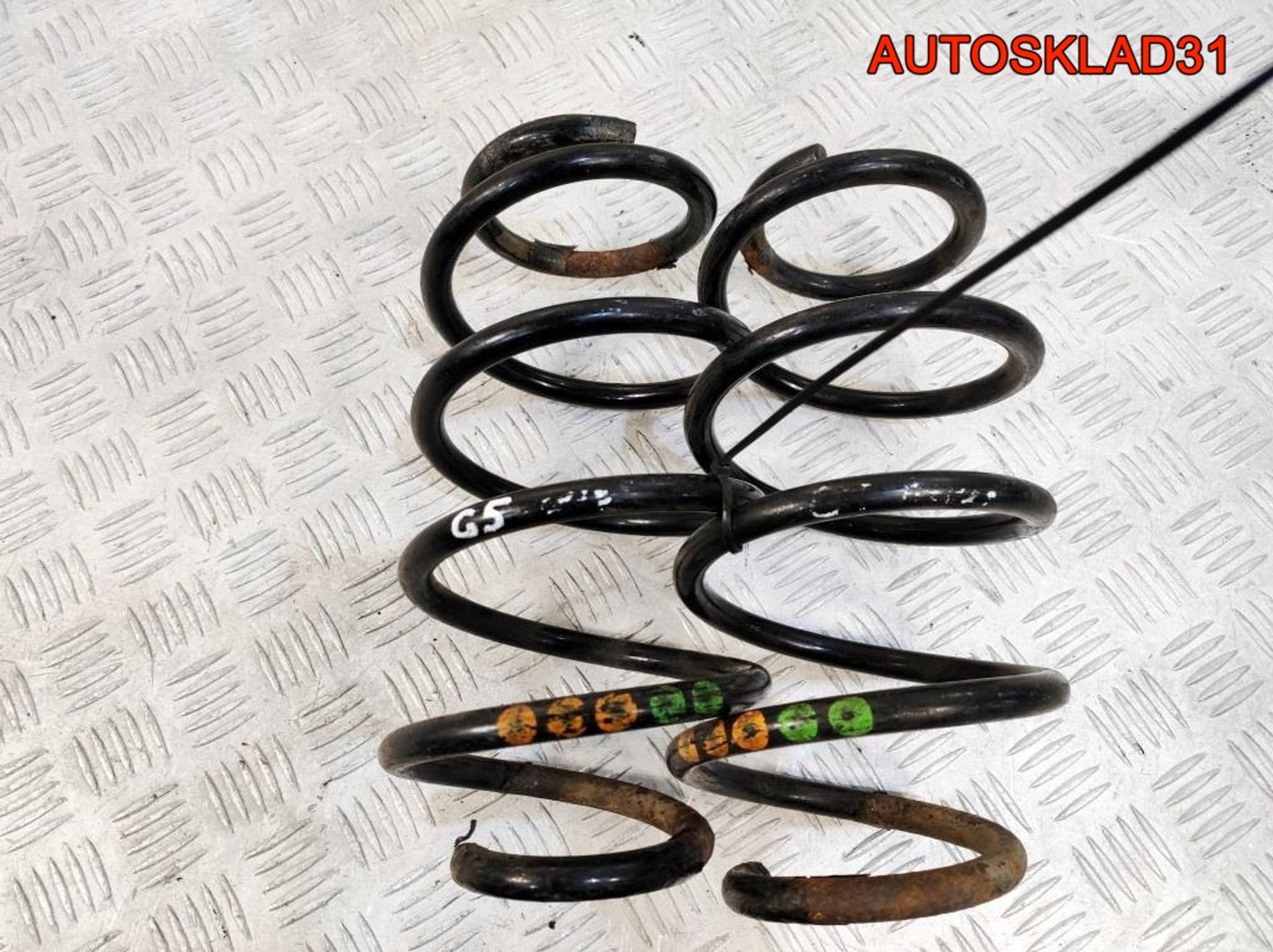 Пружина задняя комплект Volkswagen Golf Mk5, 1800 рублей, Дубовое