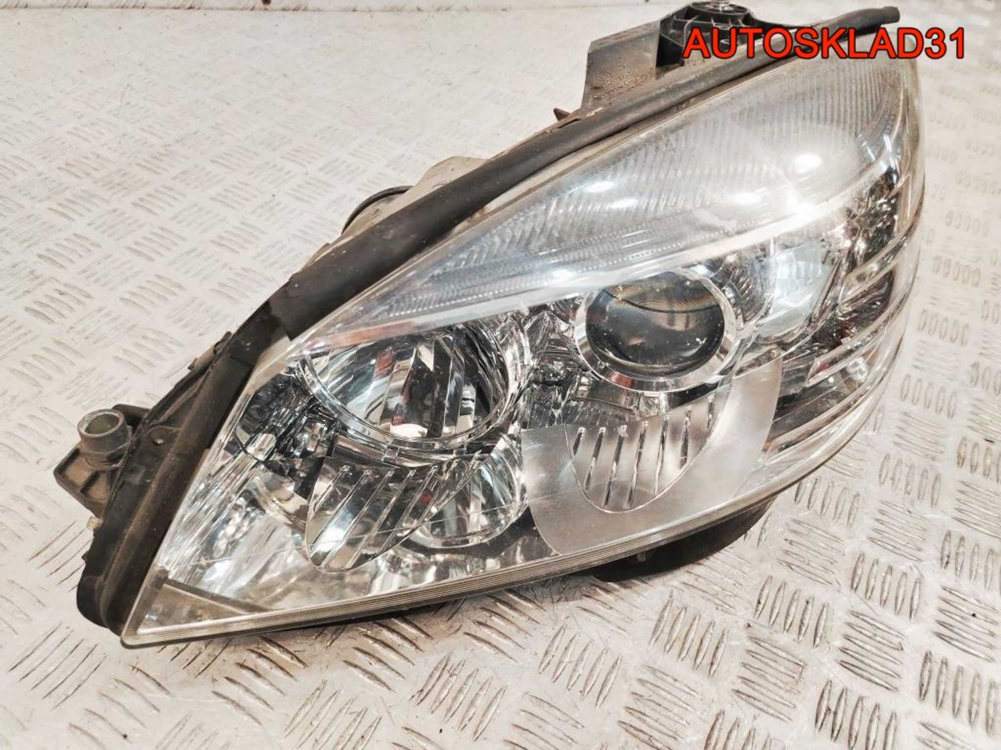 Фара левая Mercedes Benz W204 A2049065103, 18000 рублей, Дубовое