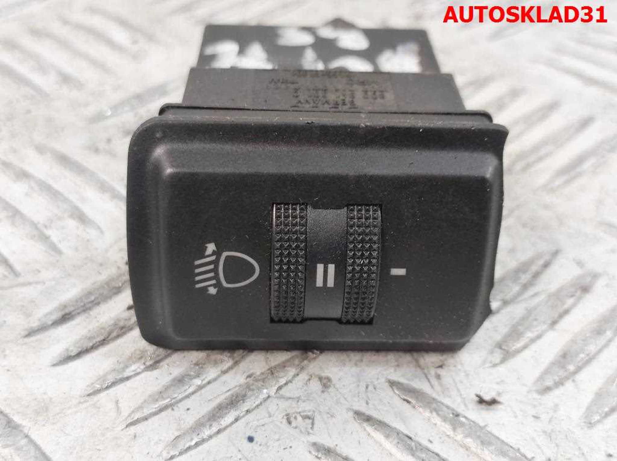 Кнопка корректора фар Audi A4 B5 8D0941301C, 800 рублей, Дубовое