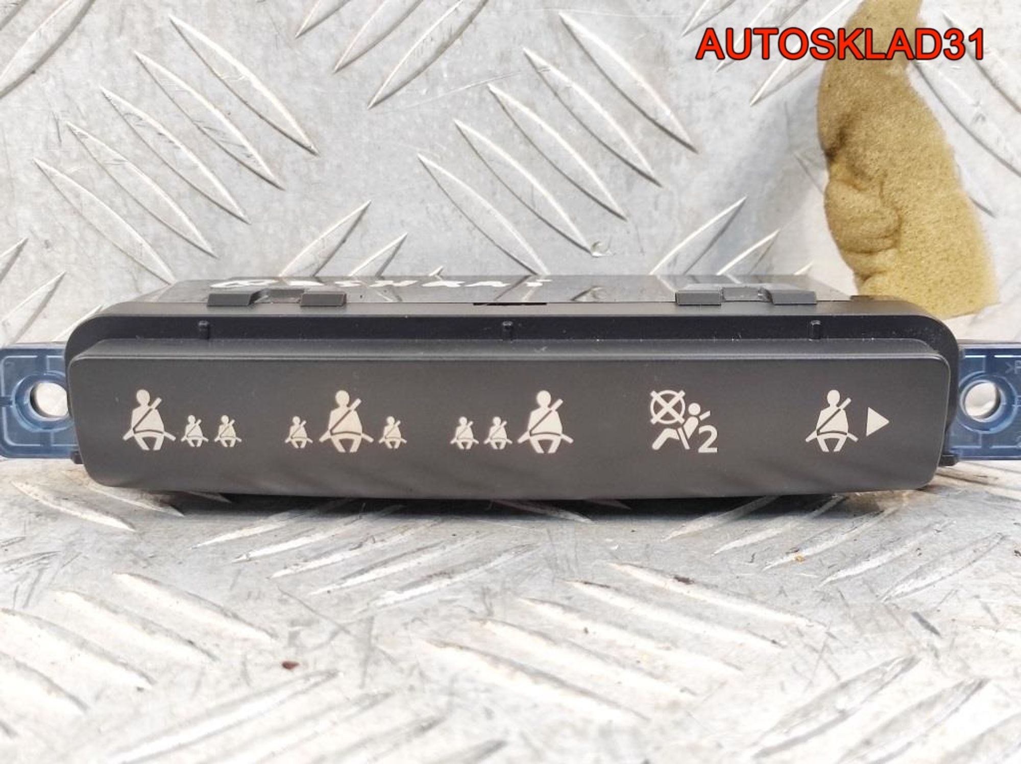 Индикатор ремней безопасности Nissan Qashqai J10, 1300 рублей, Дубовое