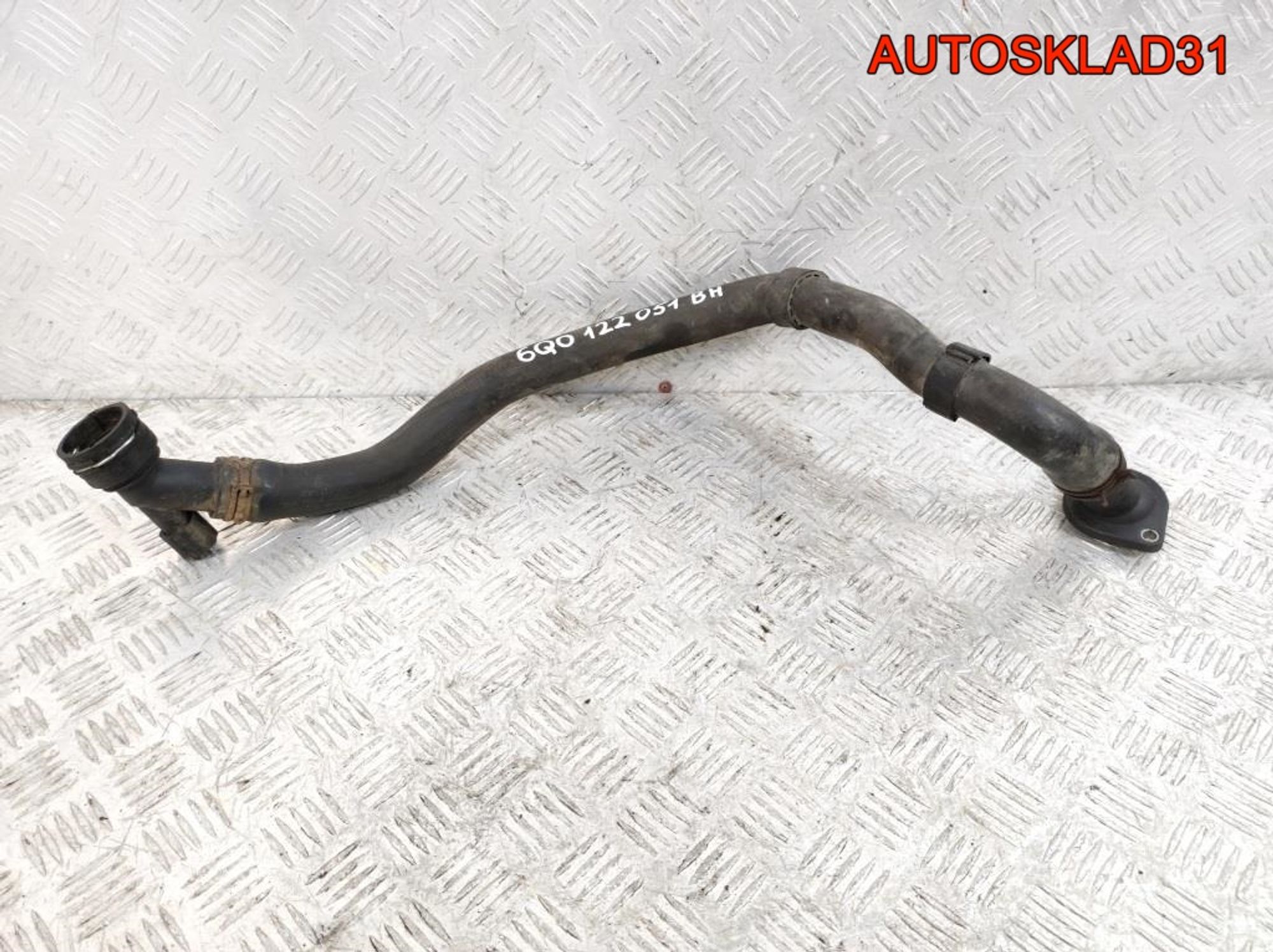 Патрубок радиатора Skoda Fabia 2 1,4 Дизель 6Q0122051BH, 1000 рублей, Дубовое