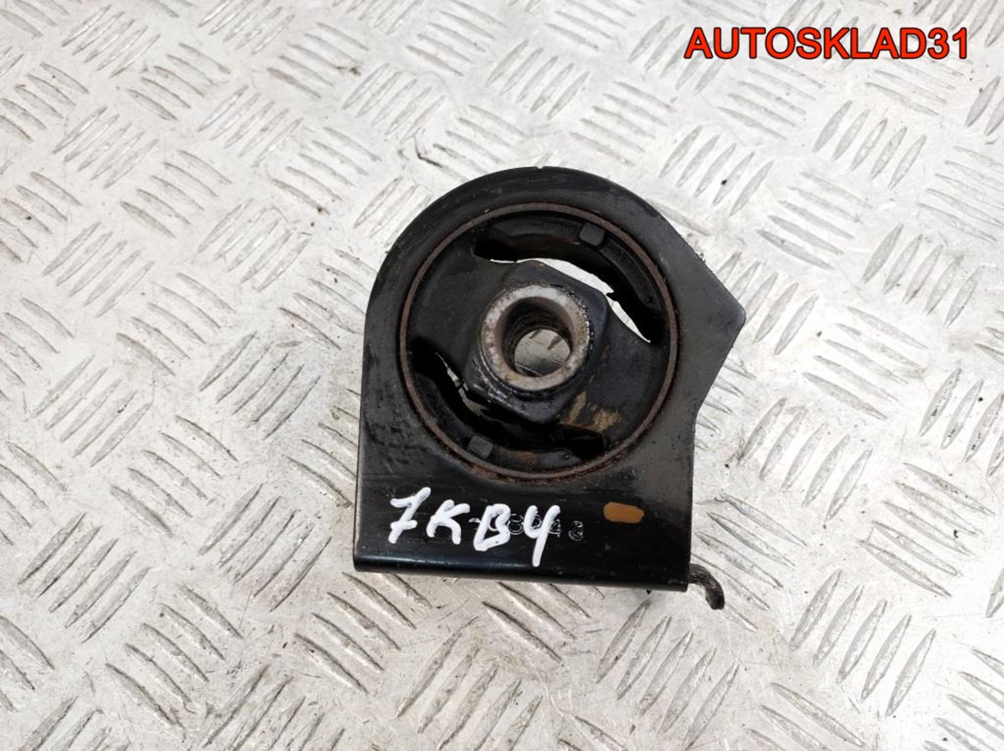 Опора двигателя передняя Ford Maverick 2 3,0 7KB4 5L8Z6Р094АА, 900 рублей, Дубовое