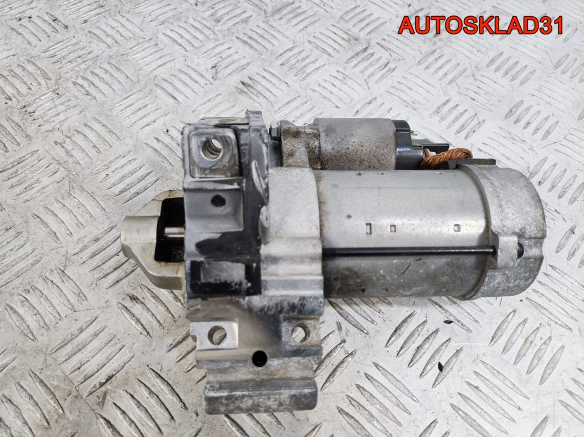 Стартер BMW F30 2,0 B47D20A 12418570846 Дизель, 6800 рублей, Дубовое