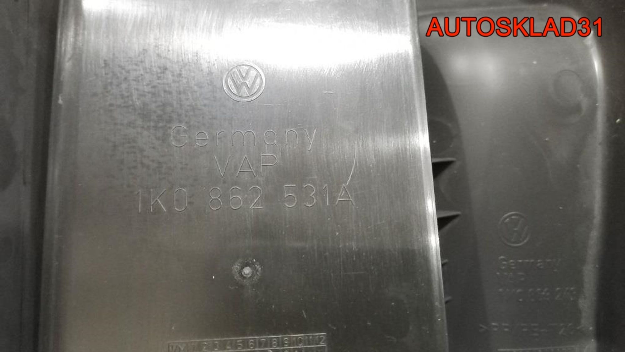 Консоль центральная VW Golf 5 1K0863243A, 3000 рублей, Дубовое