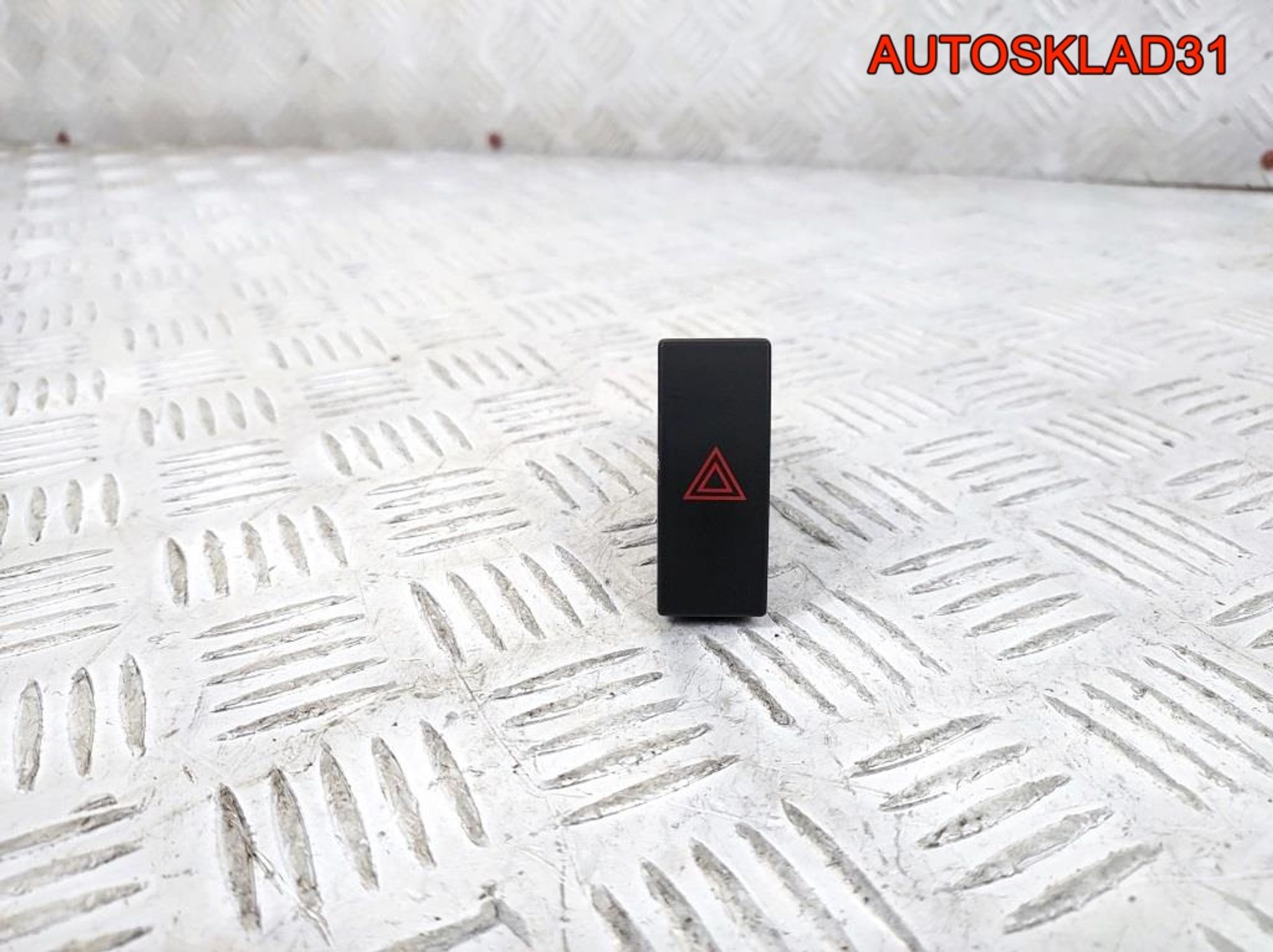 Кнопка аварийной сигнализации Chevrolet Evanda, 500 рублей, Дубовое