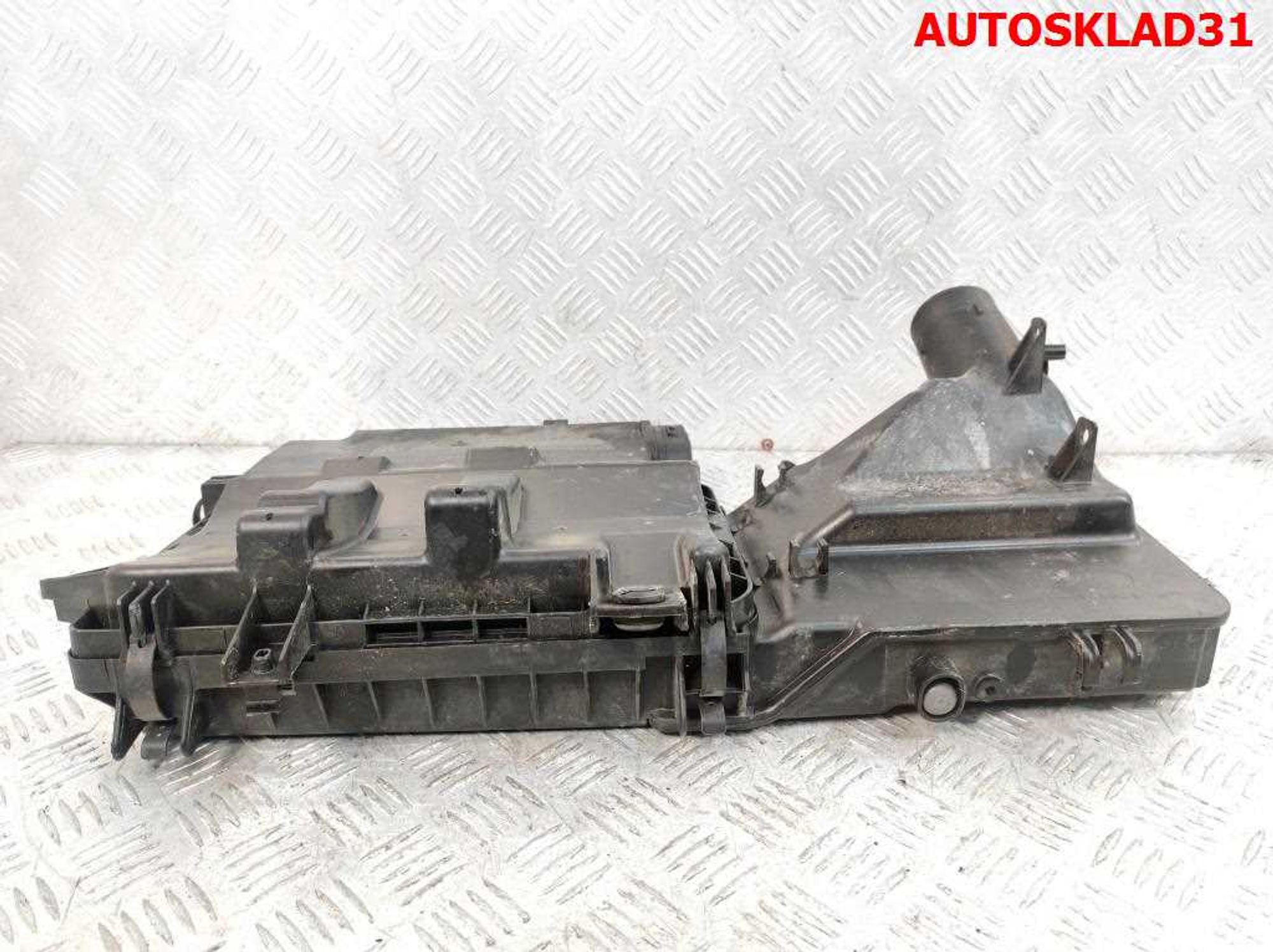 Корпус воздушного фильтра Mazda 3 1,6 Z6 Бензин 1001409361, 2000 рублей, Дубовое