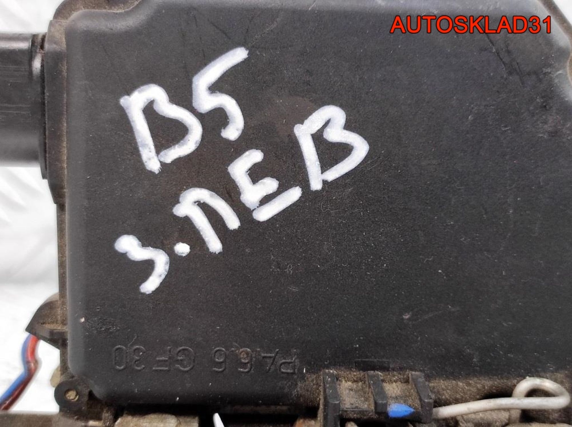 Замок двери задней левой VW Passat B5 3B4839015B, 2000 рублей, Дубовое