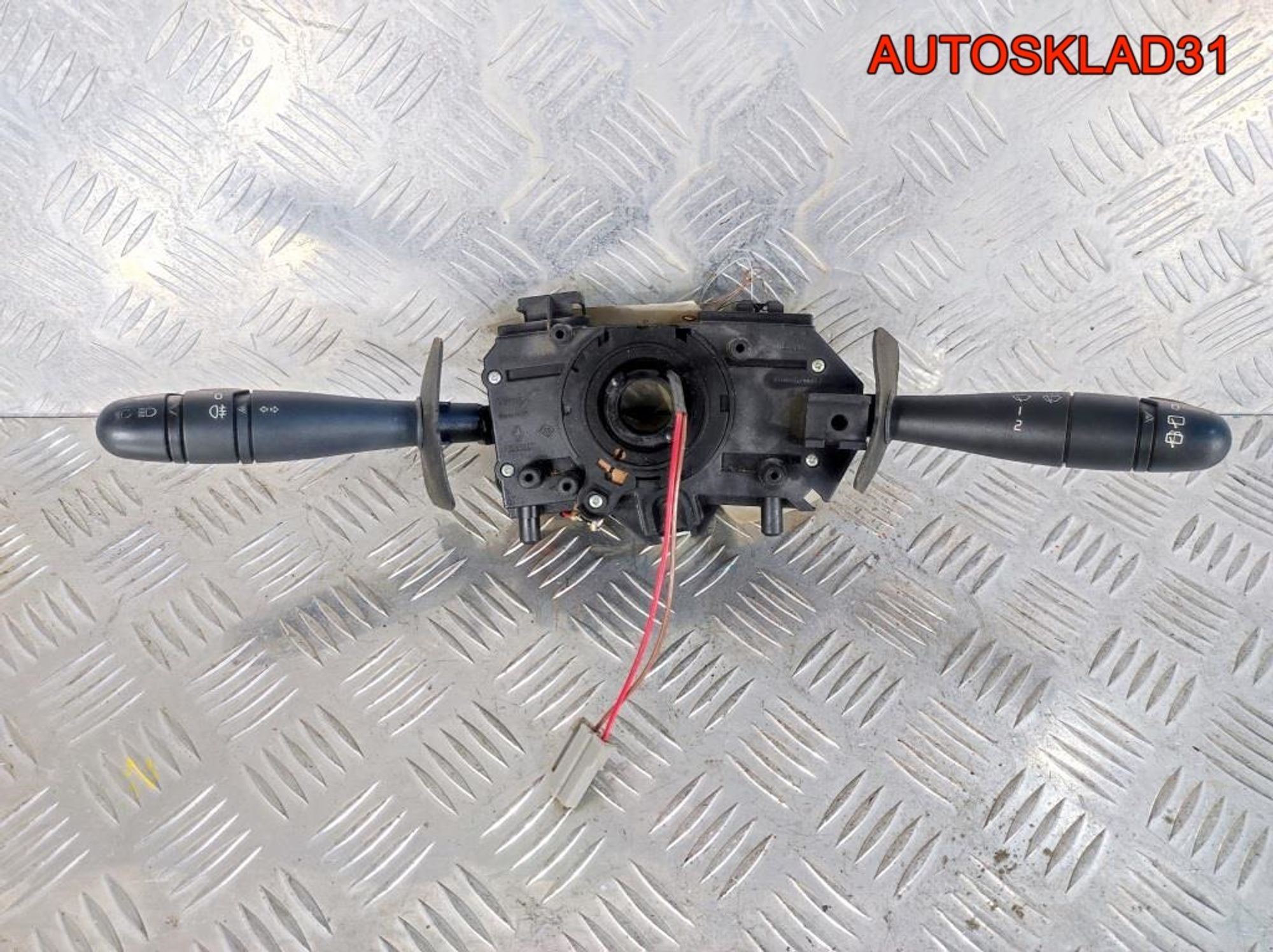 Переключатель подрулевой Renault Megane 7700846399, 1700 рублей, Дубовое