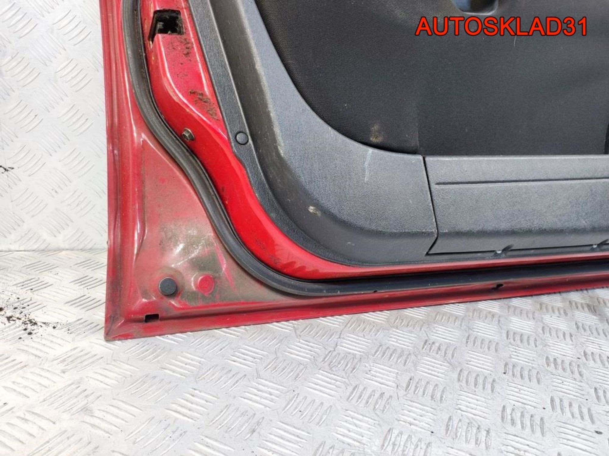 Дверь передняя левая голая Mitsubishi Carisma DA MR496069, 10000 рублей, Дубовое