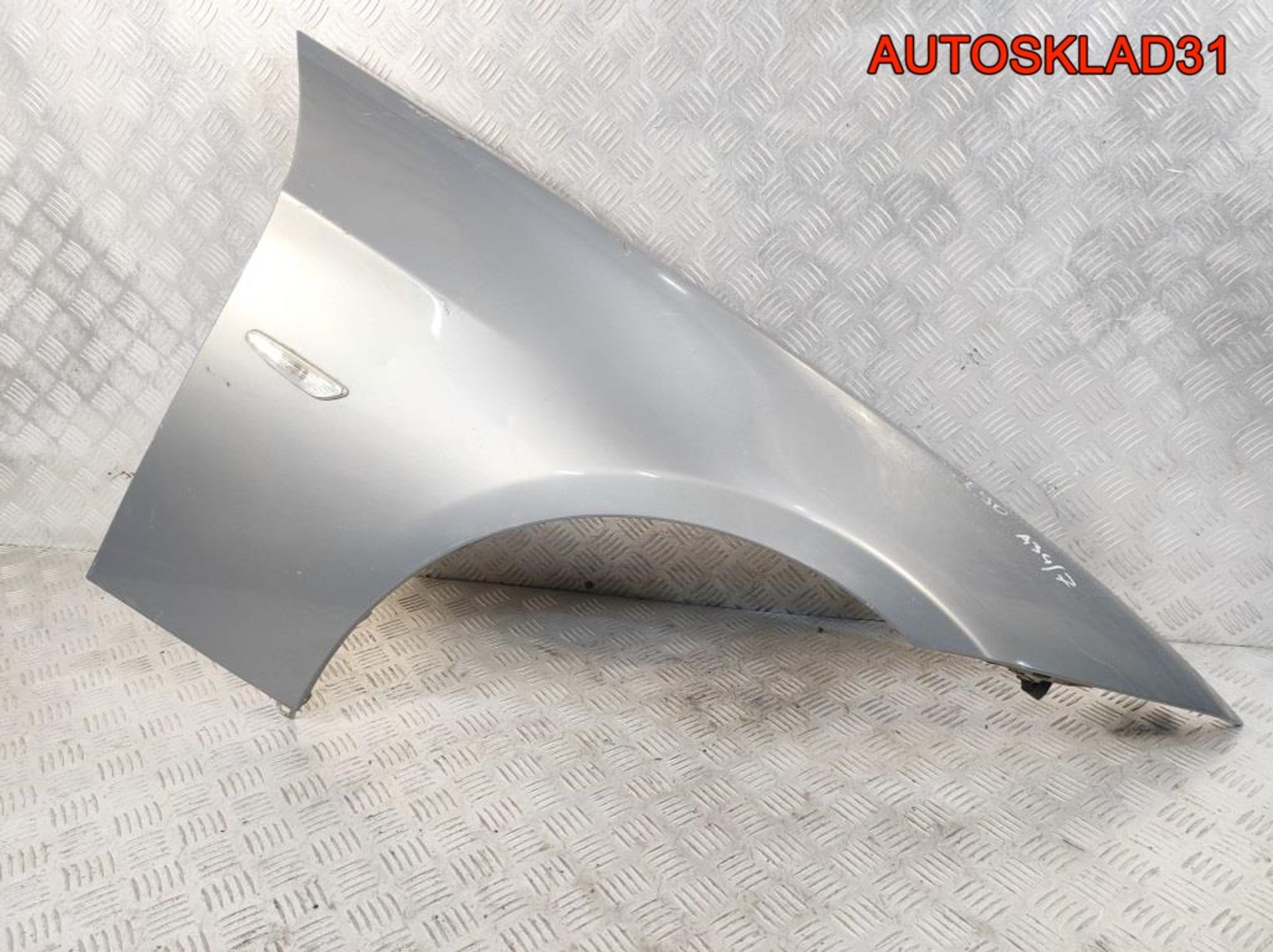 Крыло переднее правое BMW E90 41357135680, 8100 рублей, Дубовое