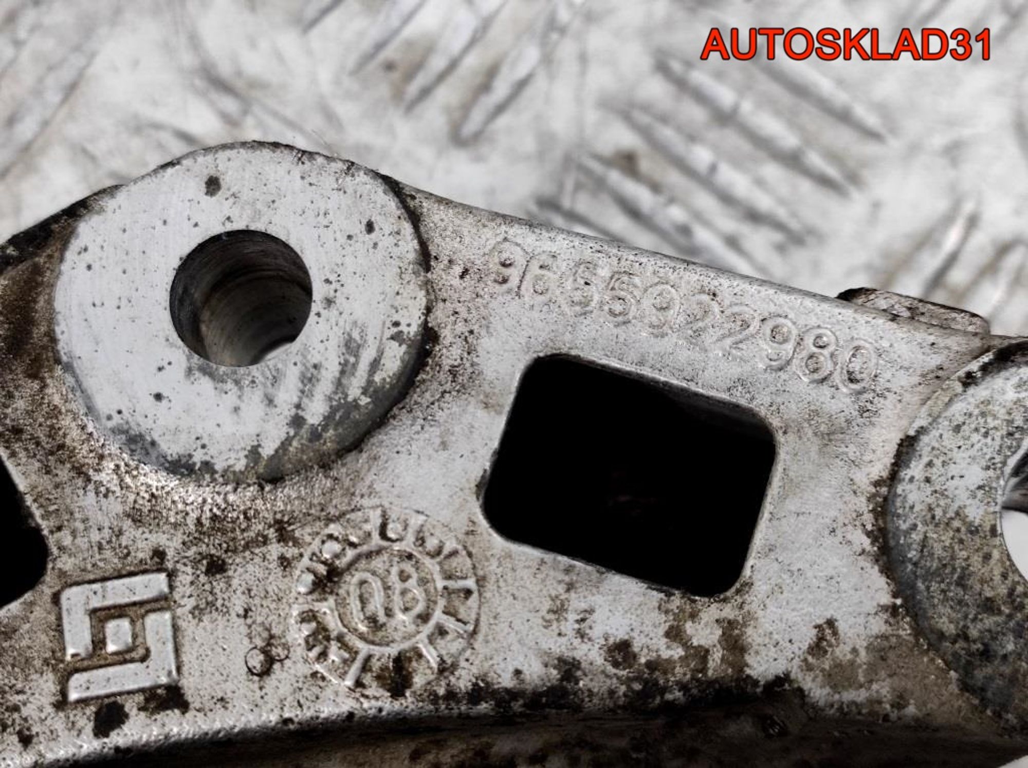 Опора двигателя правая Peugeot 307 9636270080, 1500 рублей, Дубовое