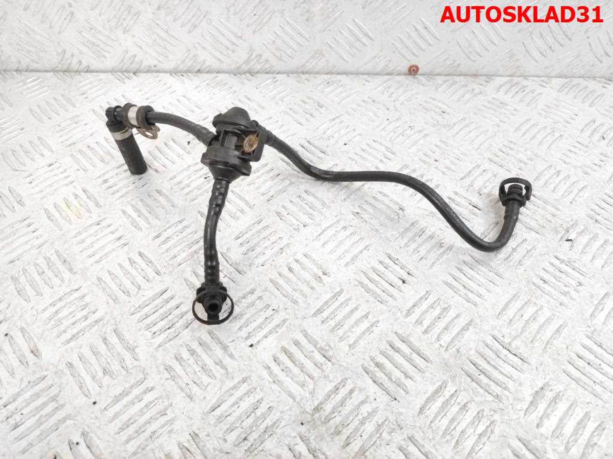 Трубка вакуумная Audi A6 C6 2,0 Бензин 06F133781G, 1500 рублей, Дубовое