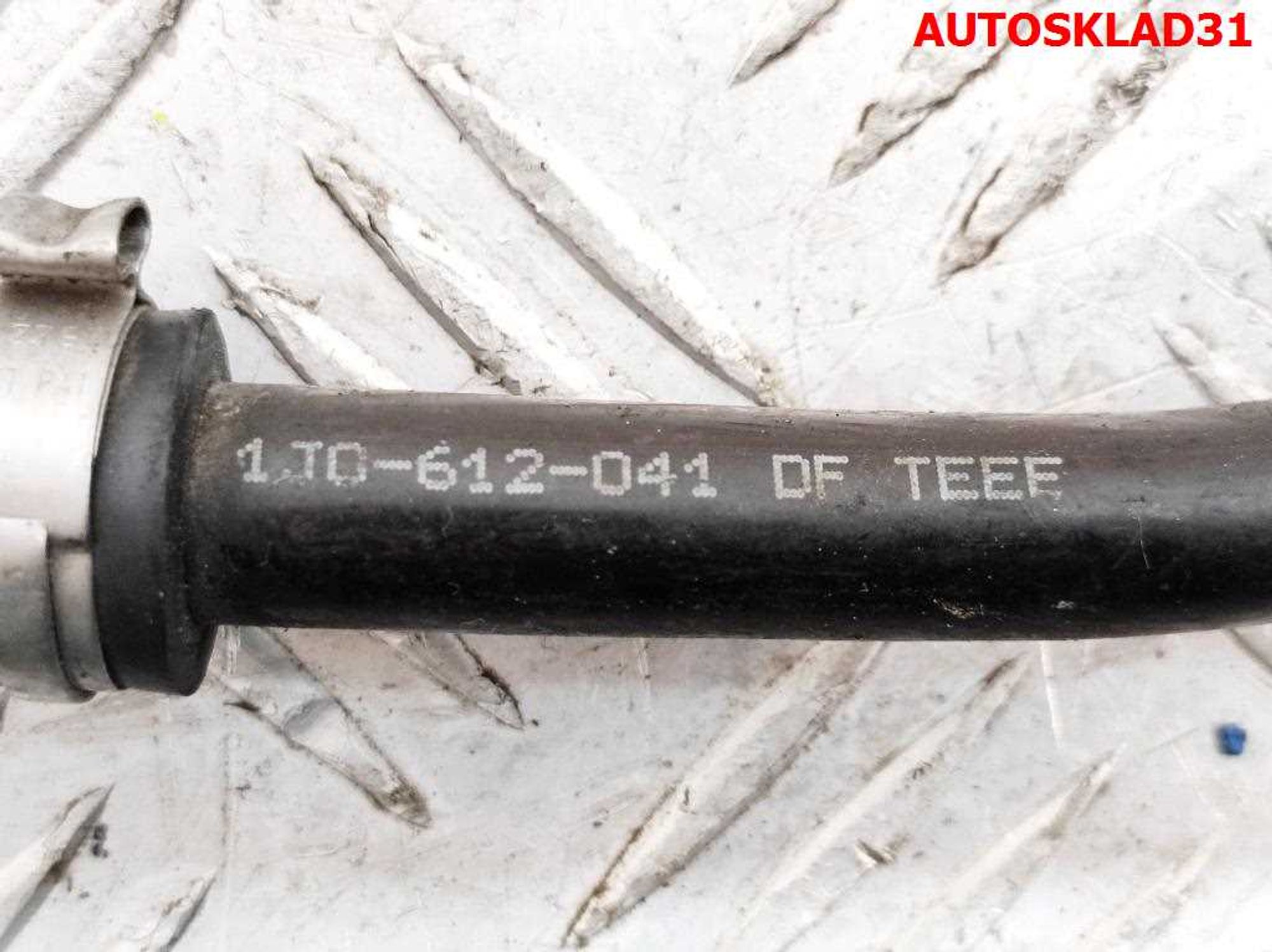 Трубка вакуумная VW Golf 4 1J0612041DF, 700 рублей, Дубовое