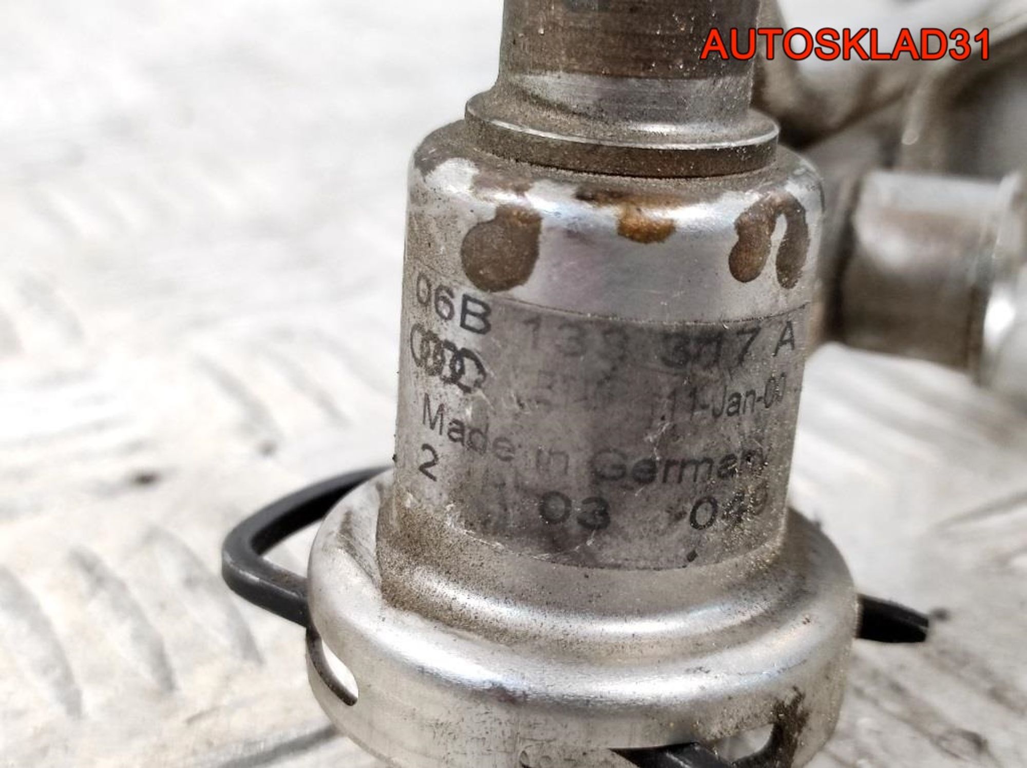 Рейка топливная VW Passat B5  1.6 ANA 06B133317A, 900 рублей, Дубовое