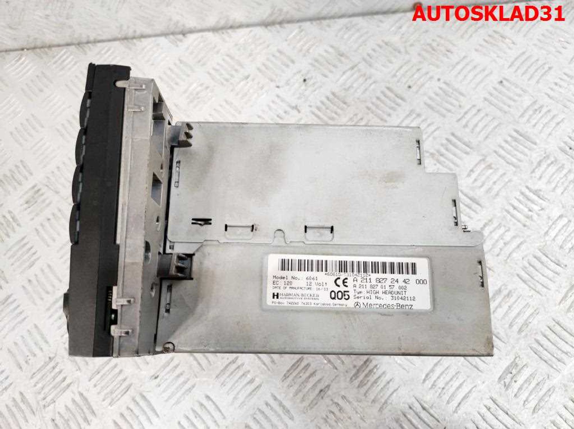 Магнитола Mercedes Benz W211 A2118272442, 27000 рублей, Дубовое
