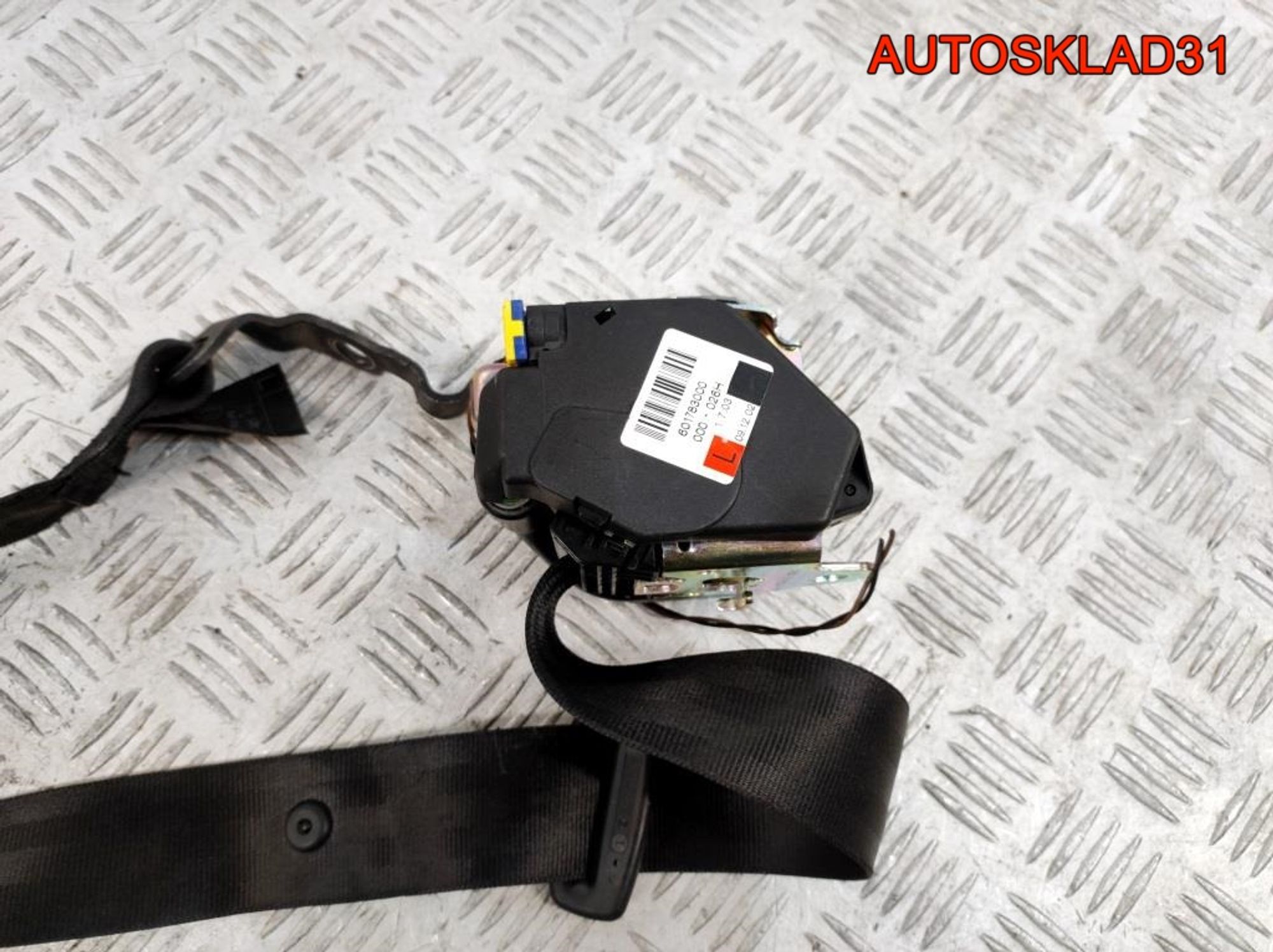 Ремень безопасности задний левый Audi A8 D3 4E0857805B, 1100 рублей, Дубовое