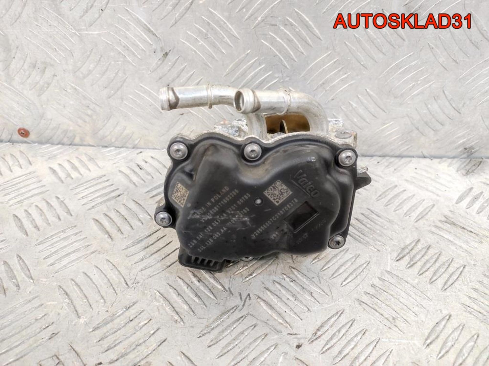 Заслонка дроссельная  VW Passat B8 2,0 Дизель 04L128063AA, 7000 рублей, Дубовое