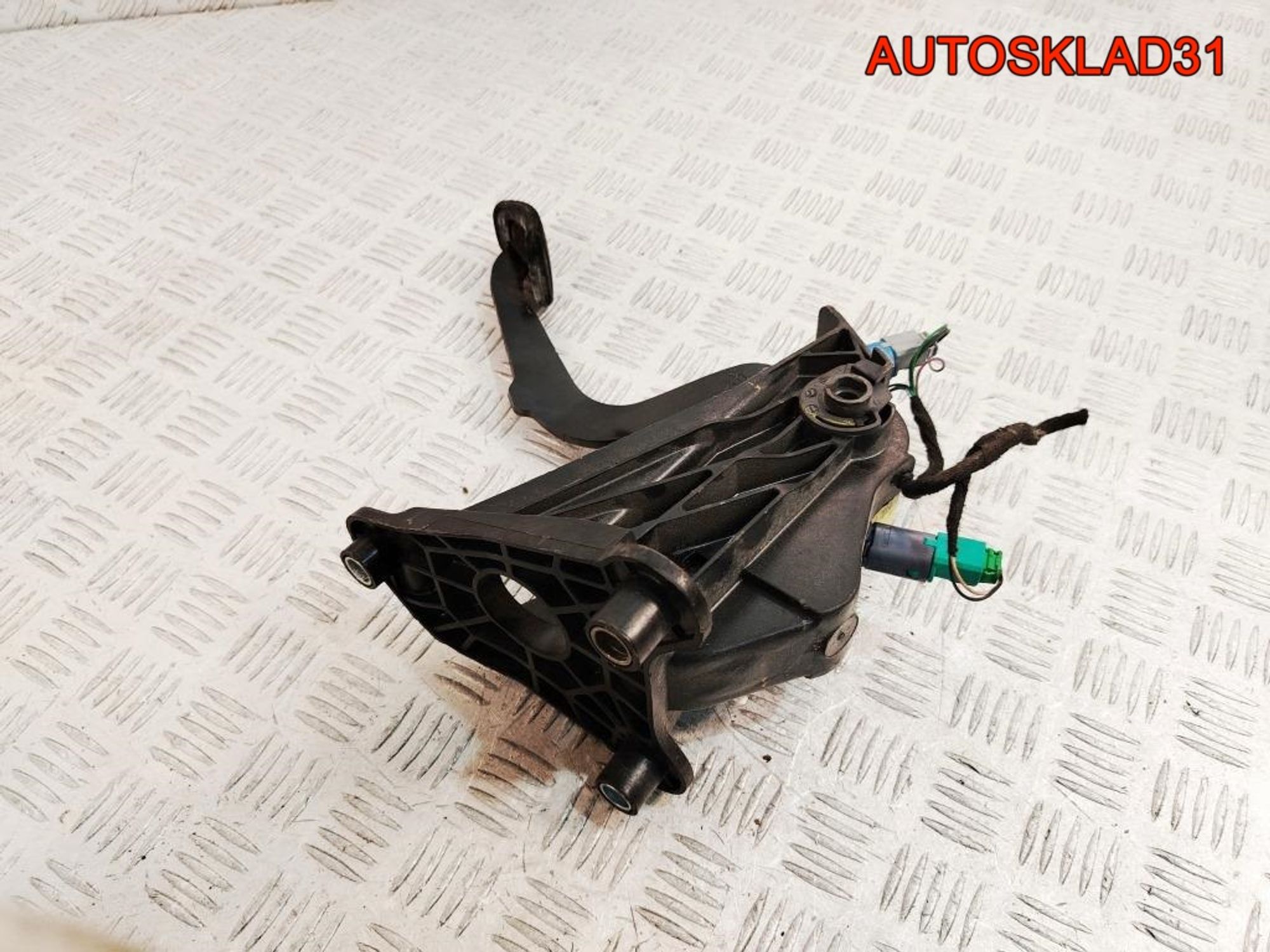 Педаль сцепления Renault Laguna 3 465030297R, 7000 рублей, Дубовое