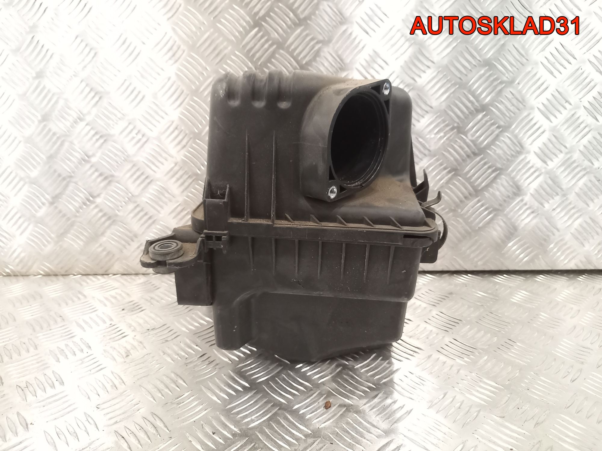 Корпус воздушного фильтра Kia Ceed D4FB 281002H200, 1800 рублей, Дубовое