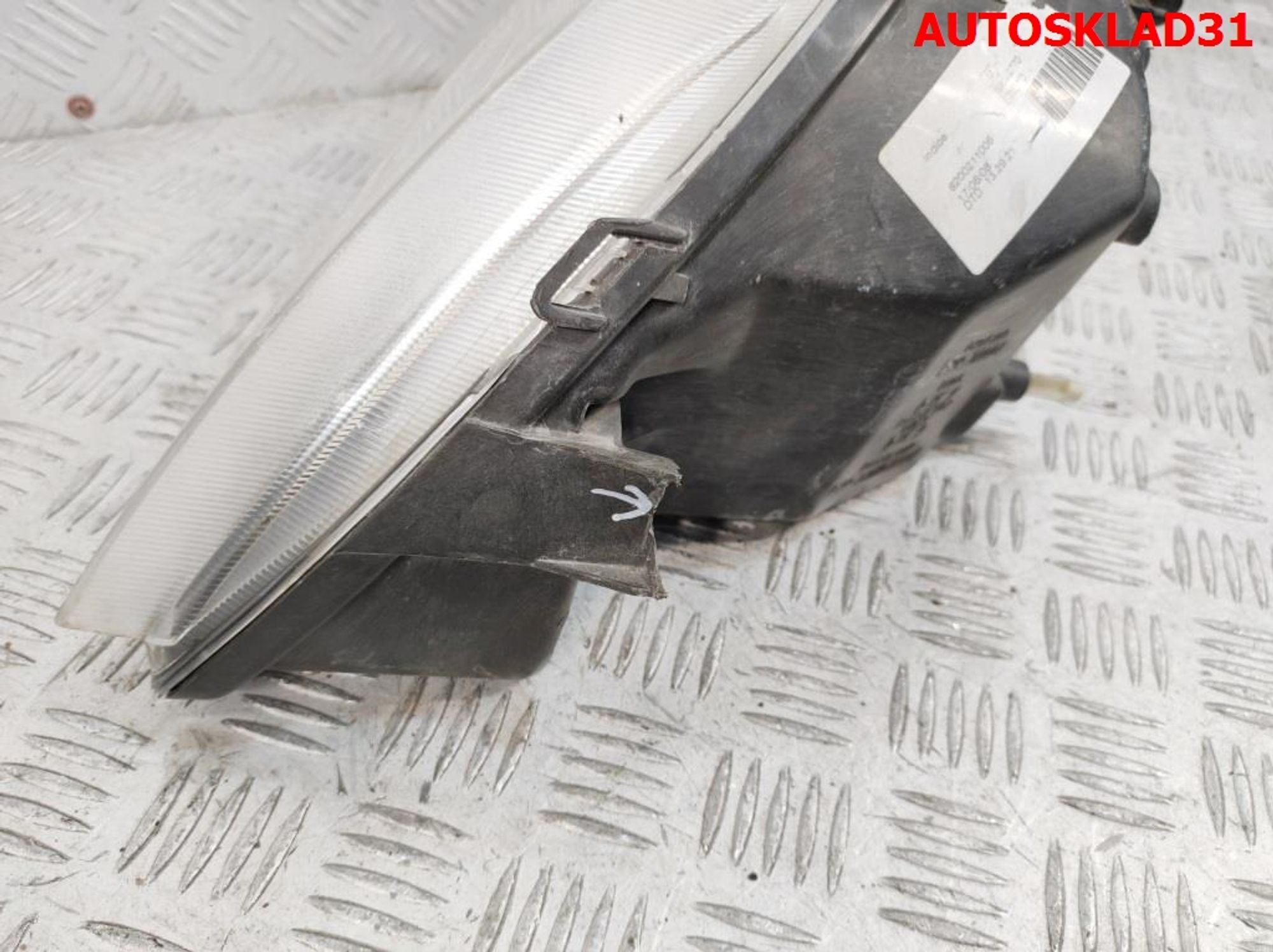 Фара правая Renault Logan 8200211006, 4500 рублей, Дубовое