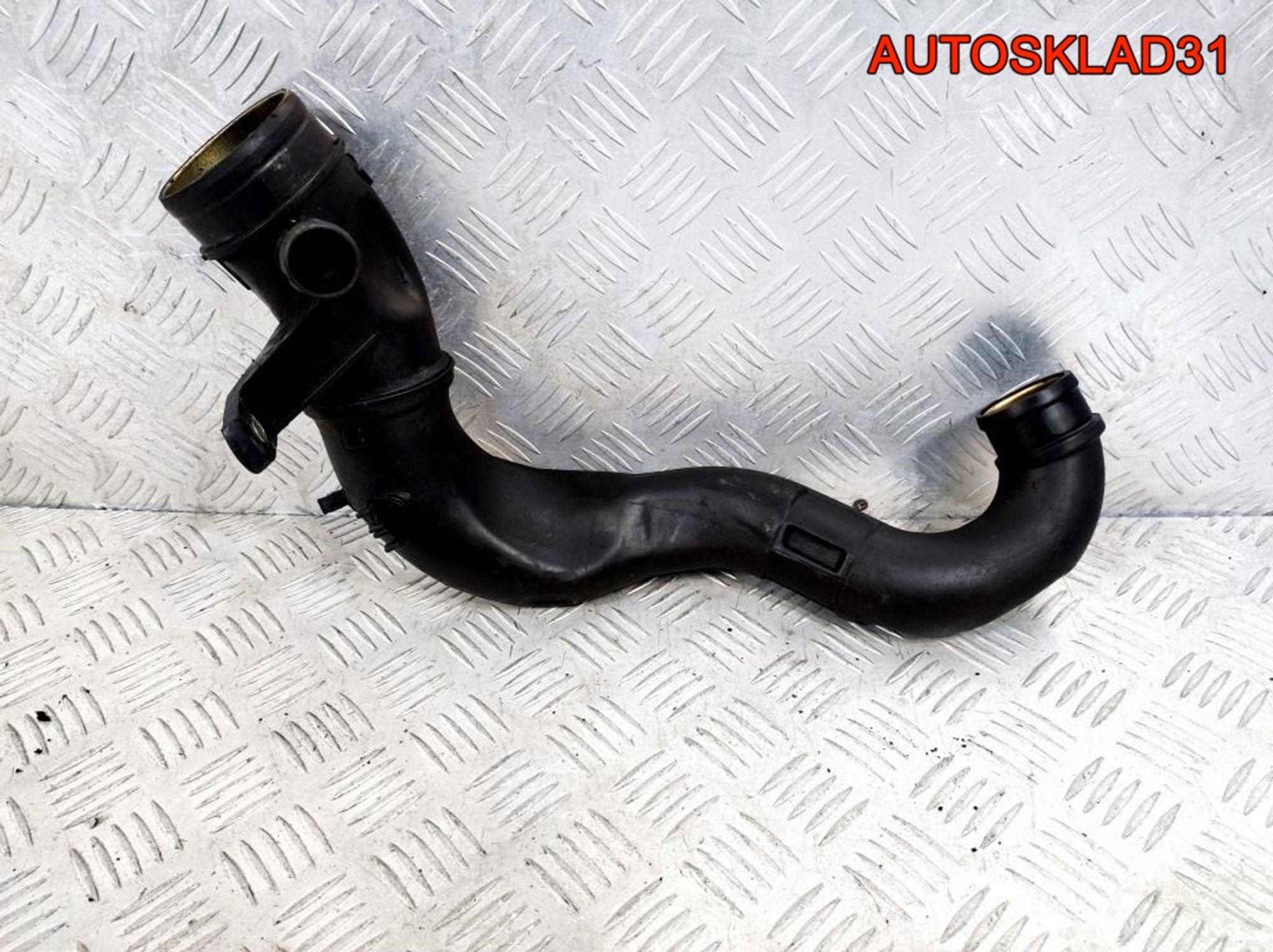 Патрубок воздушного фильтра VW Golf 4 1J0129654S, 900 рублей, Дубовое