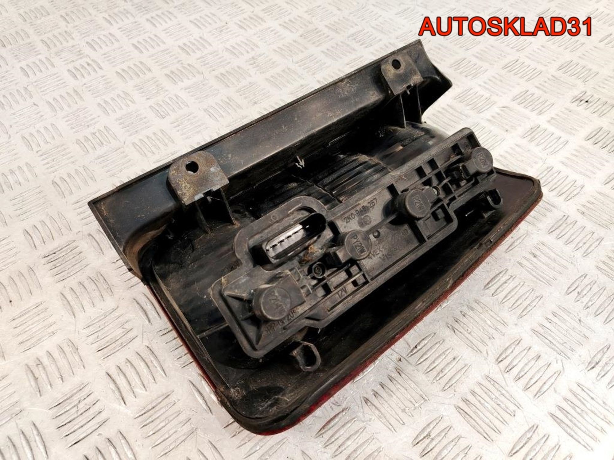 Фонарь задний левый Volkswagen 2004-2010 2K0945111A, 7000 рублей, Дубовое