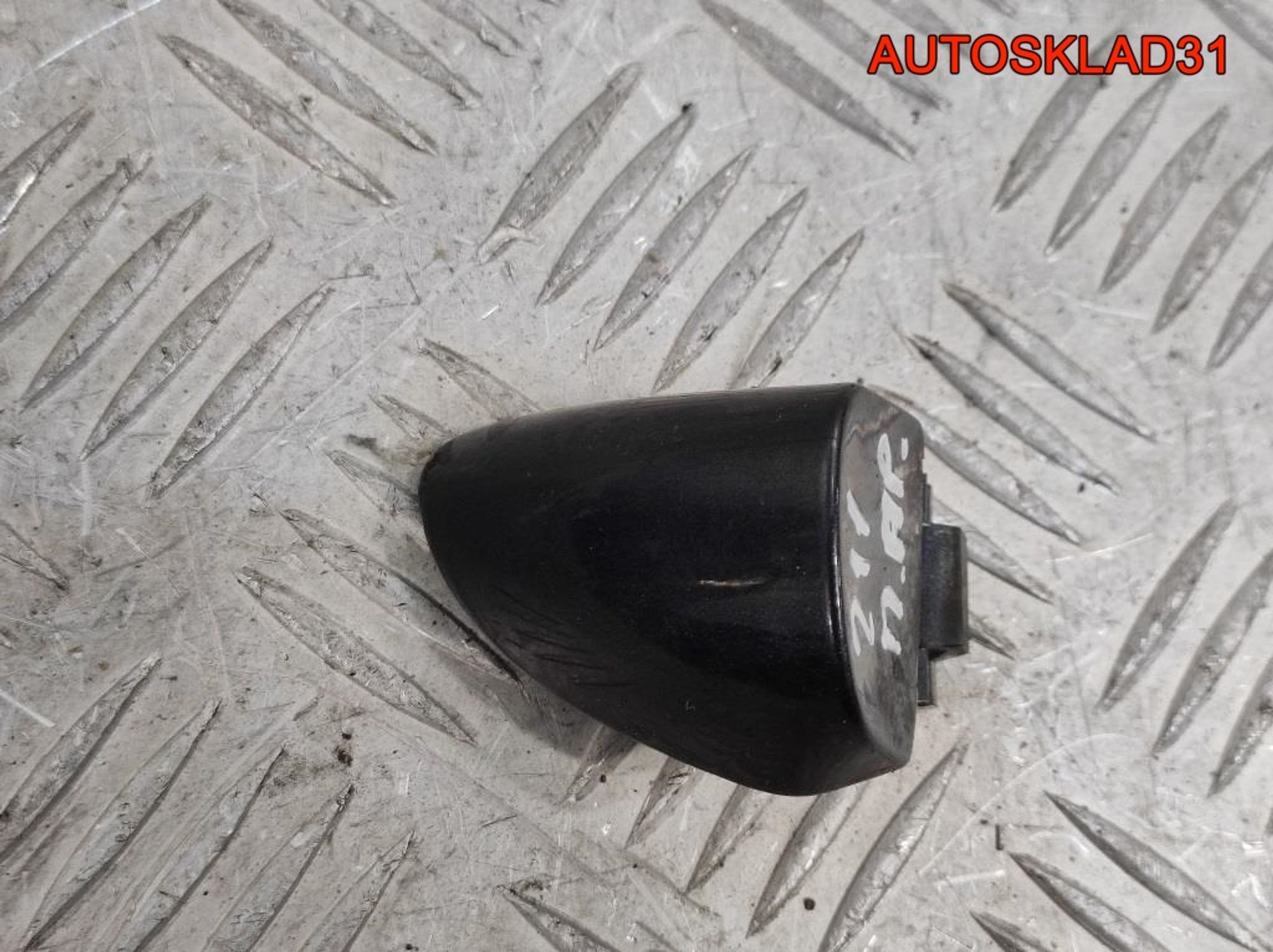 Вставка замка двери правая Mercedes W211 A2037601677, 500 рублей, Дубовое