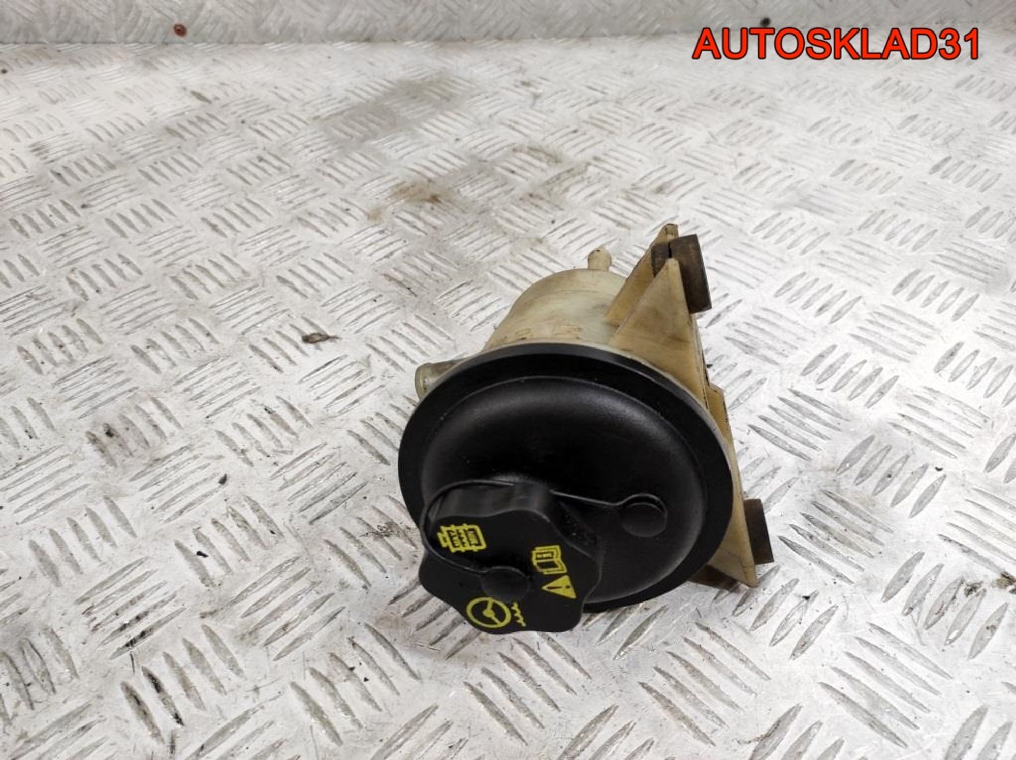 Бачок гидроусилителя Ford Maverick 2 3,0 7KB4 Бензин 3L843531AA, 900 рублей, Дубовое