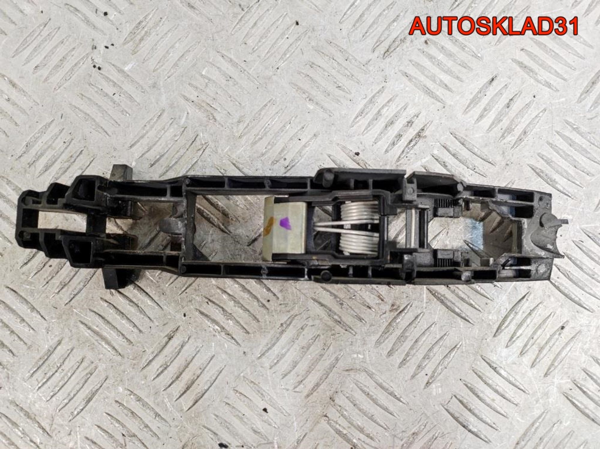 Кронштейн ручки задней правой Mercedes W211, 500 рублей, Дубовое