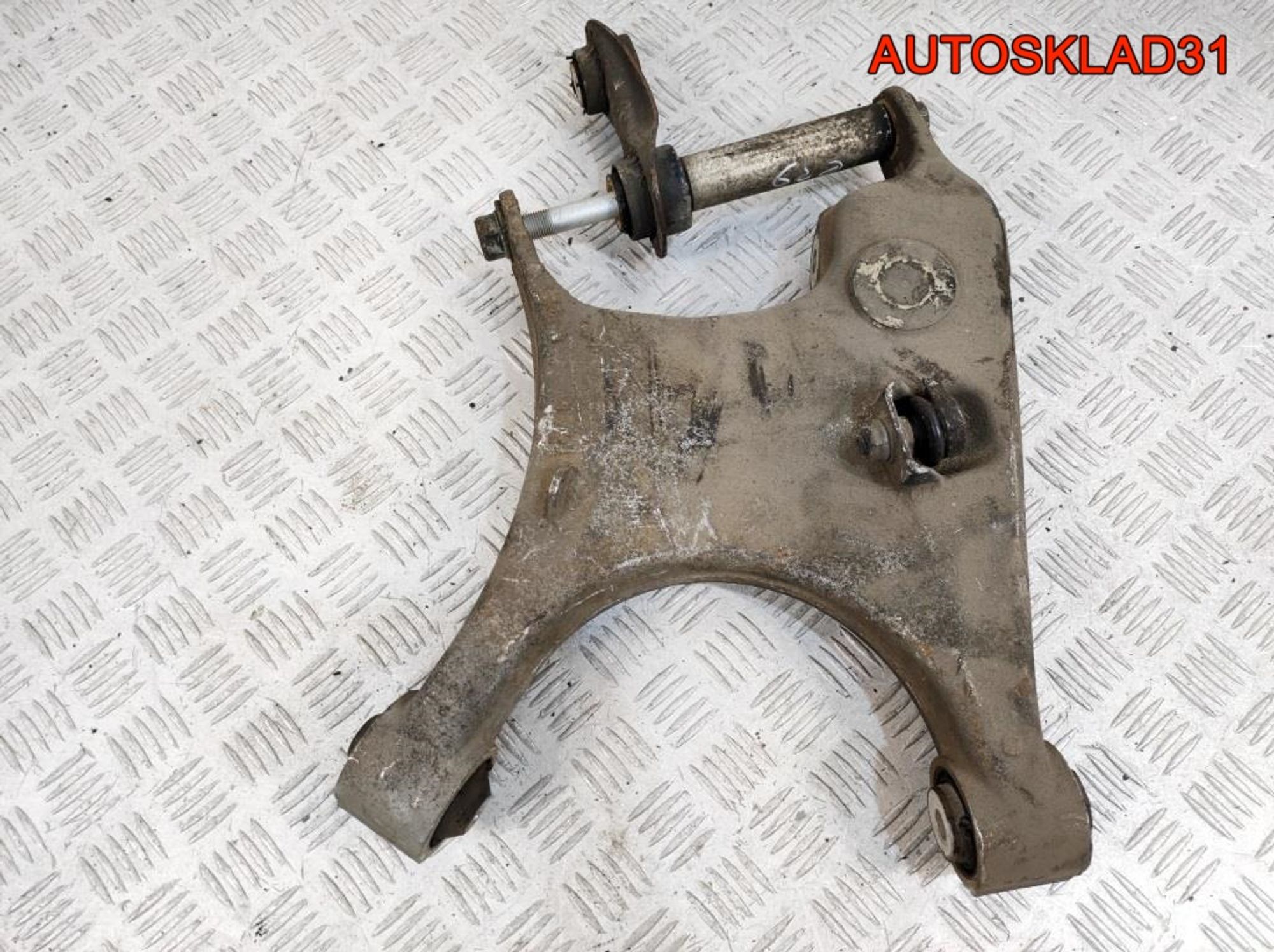 Рычаг задний нижний правый BMW E39 33321093724, 1600 рублей, Дубовое